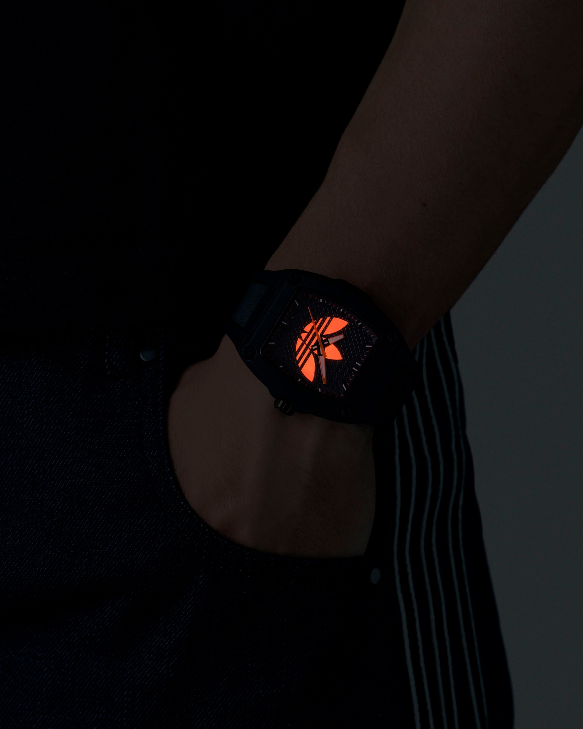 adidas Originals Quarzuhr »CITY TECH FIVE« Armbanduhr, Herrenuhr, Damenuhr, Resinarmband, Leuchtzeiger