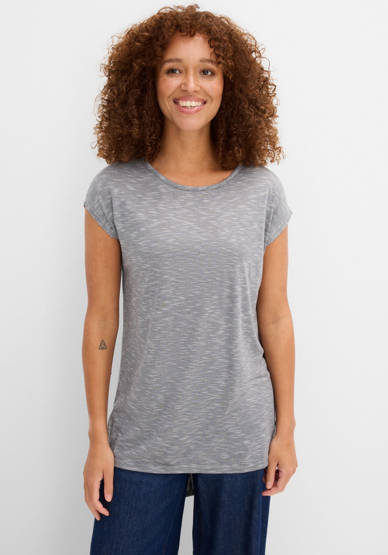 bonprix "Longshirt aus Viskose-Mischung" lässige Passform, längeres Rückenteil, abgerundeter Saum