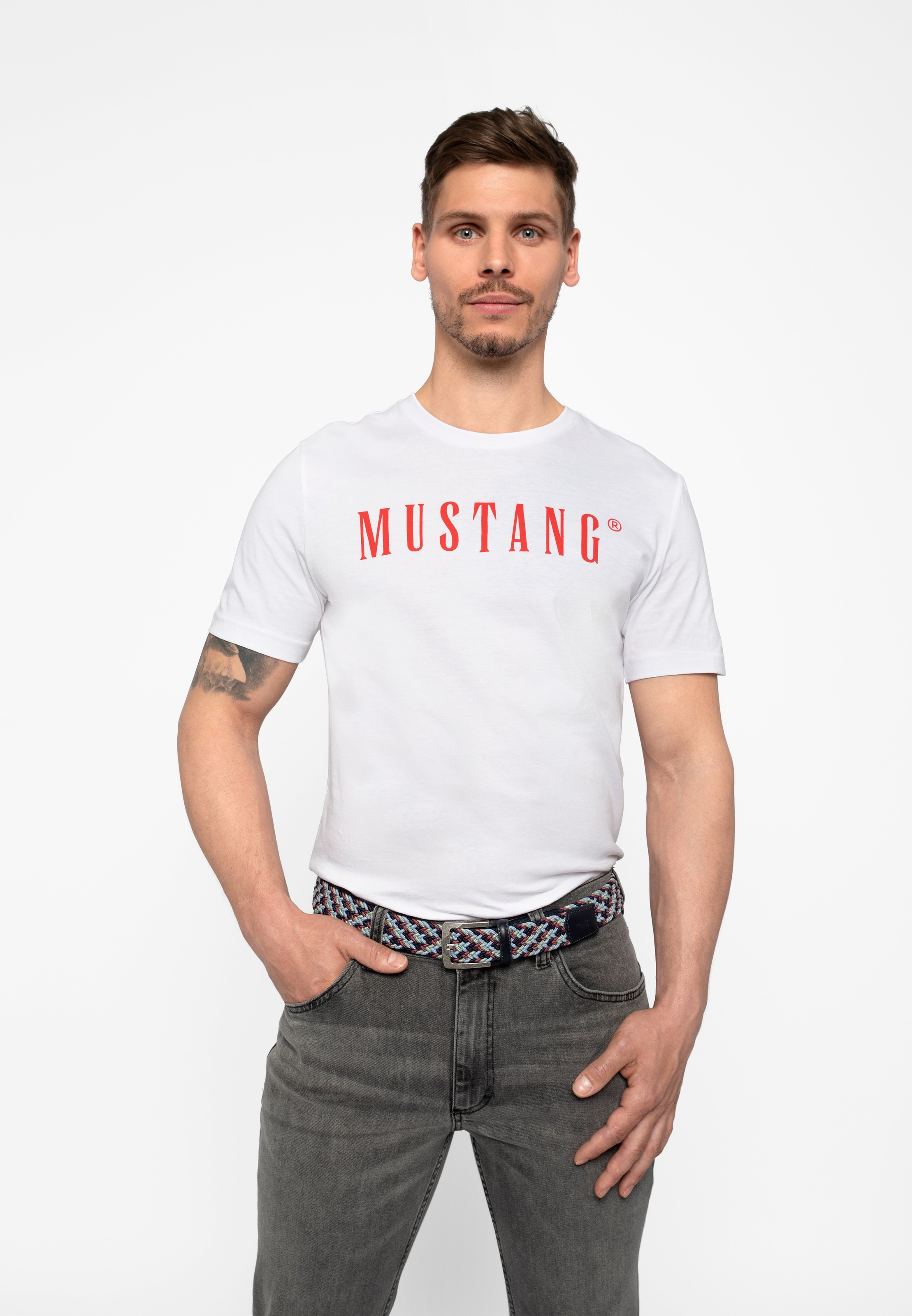 MUSTANG Stretchgürtel, Elastisch in Flechtoptik, mit markanten Lederdetails, 3,5 cm