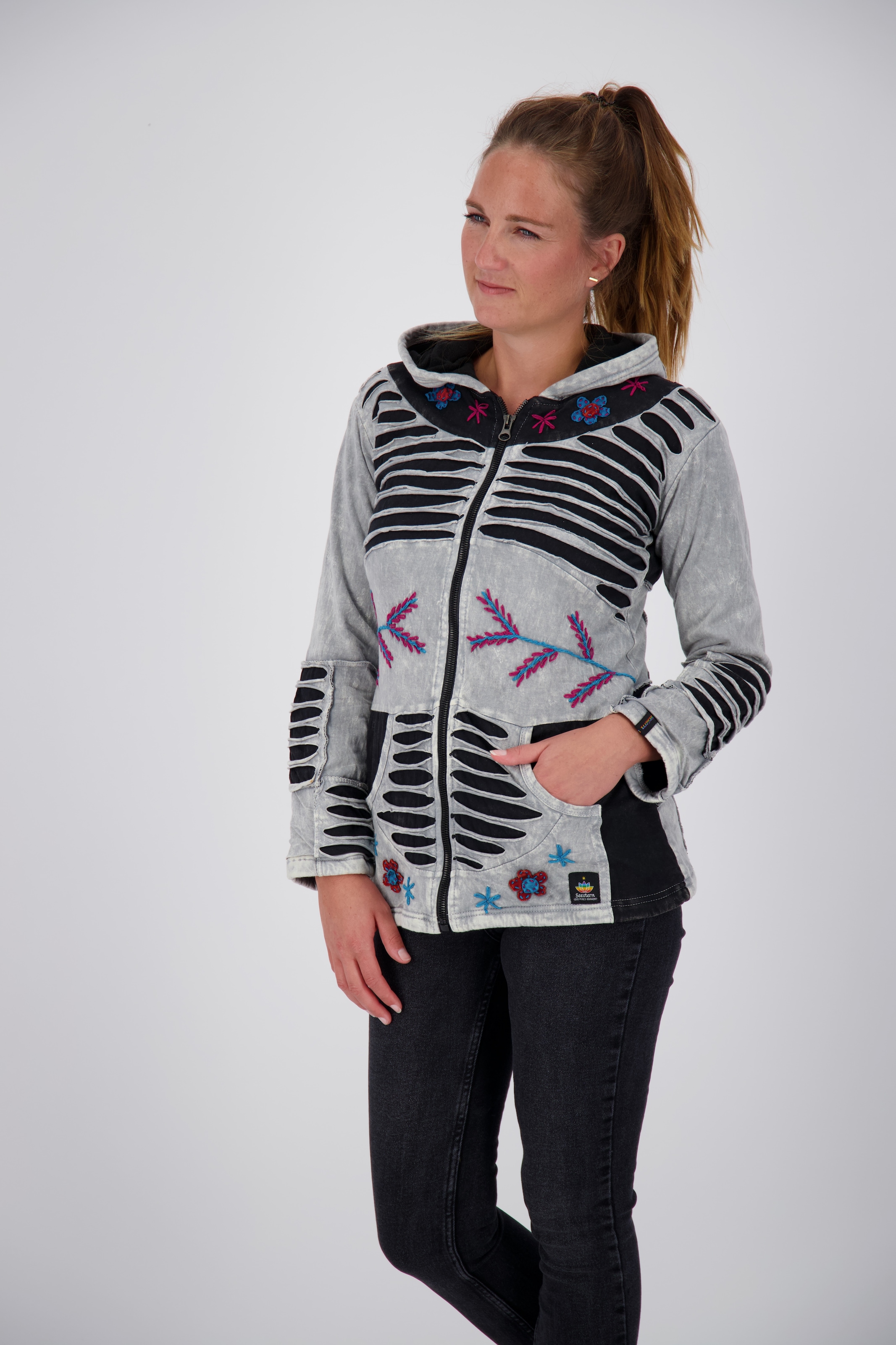 DEPROC Active Fleecejacke »Patchwork NUNAVUT LIGHT GRAY & NEW FLOWER POWER«