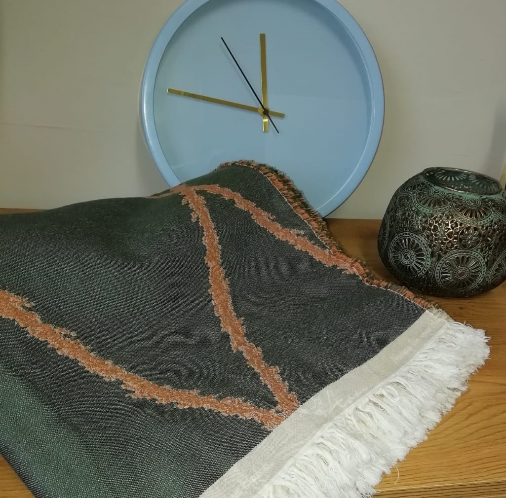 Adam Wohndecke »Casket Valdelana« mit grafischem Muster, Kuscheldecke