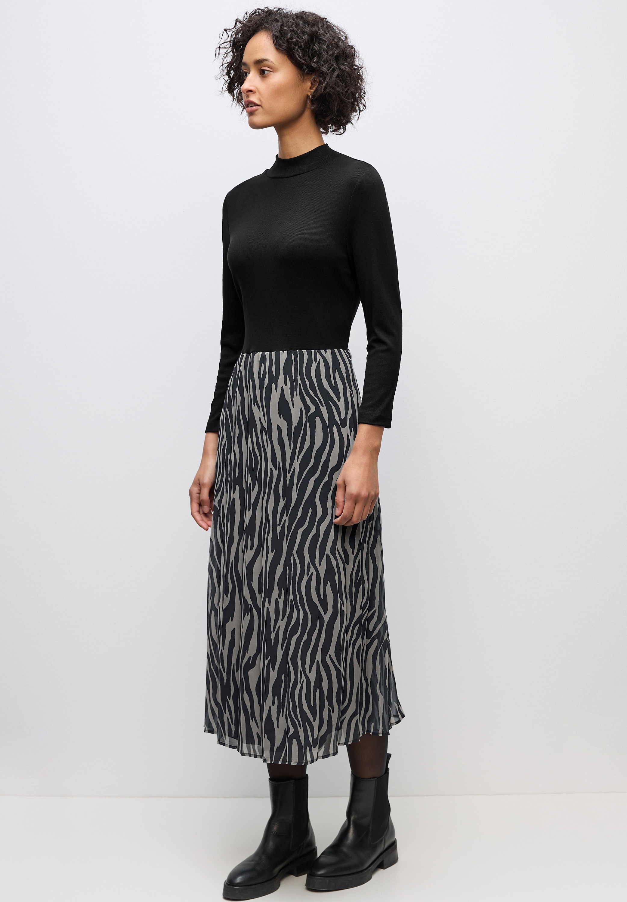STREET ONE Midikleid, mit Zebramuster günstig online kaufen