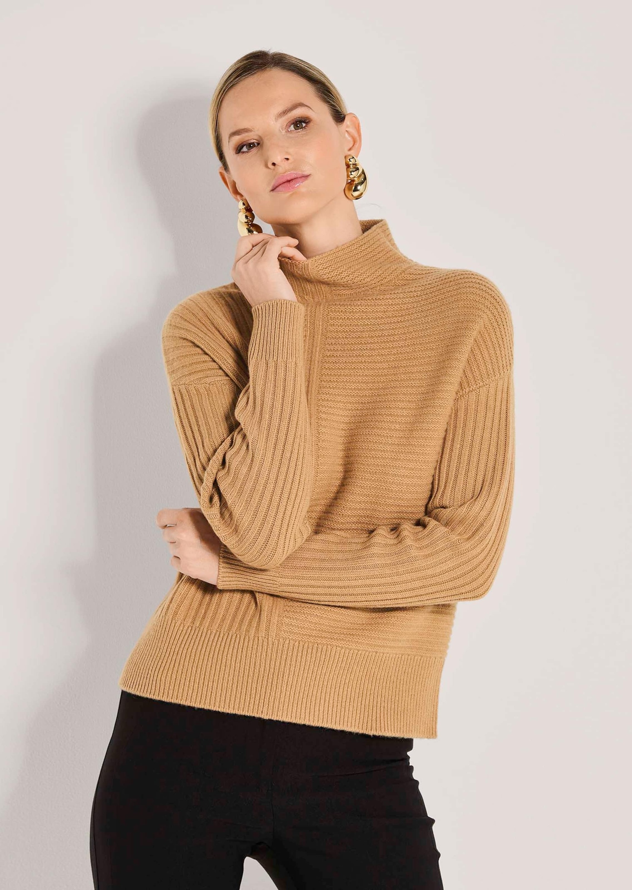 Thumbnail - MADELEINE Longpullover "Strickpullover Eleganter Wollpullover mit Stehkragen" Mustermix