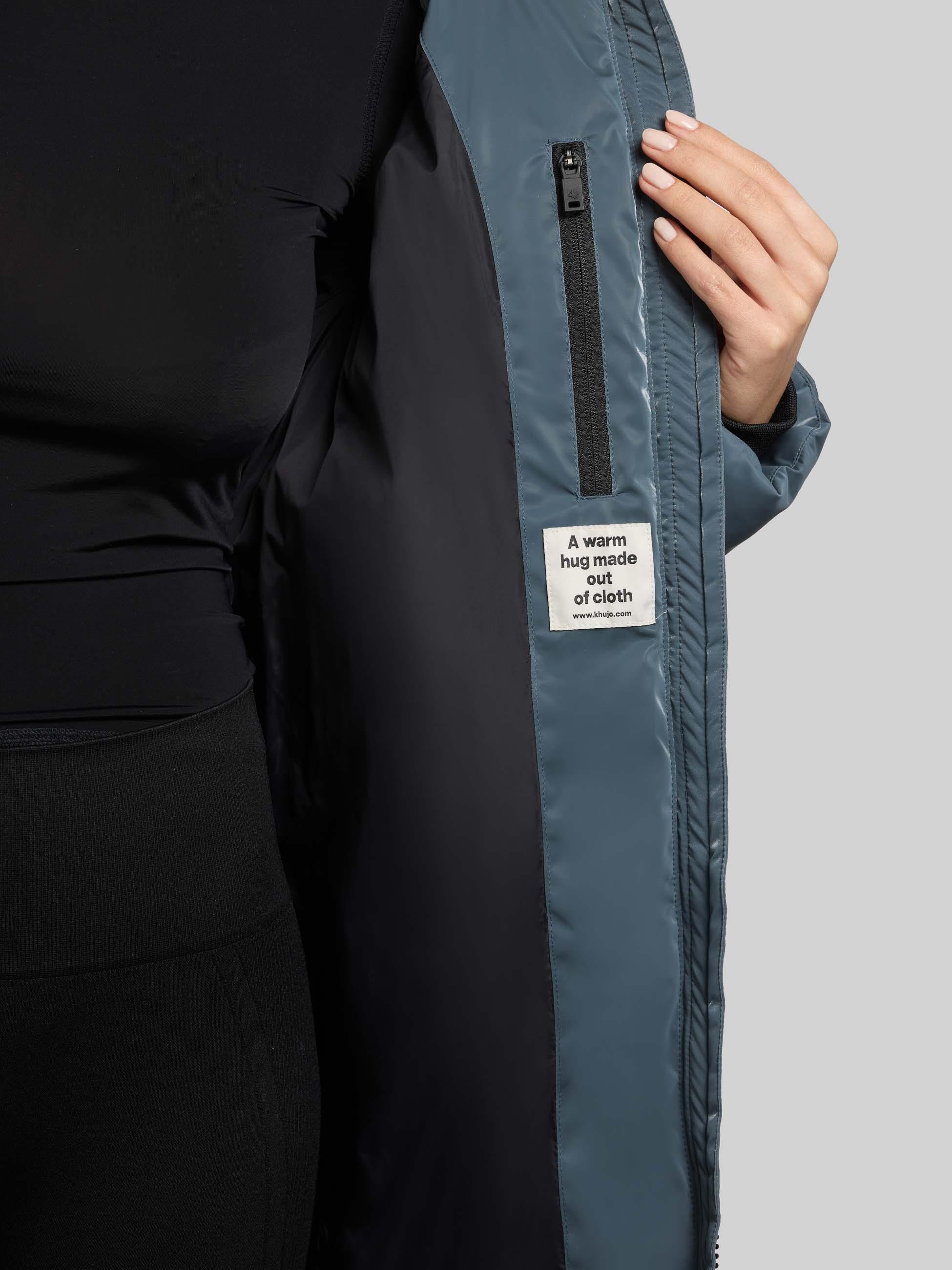 khujo Steppmantel »Jilias6 Shiny« Wintermantel aus einem auffällig glänzendem Material