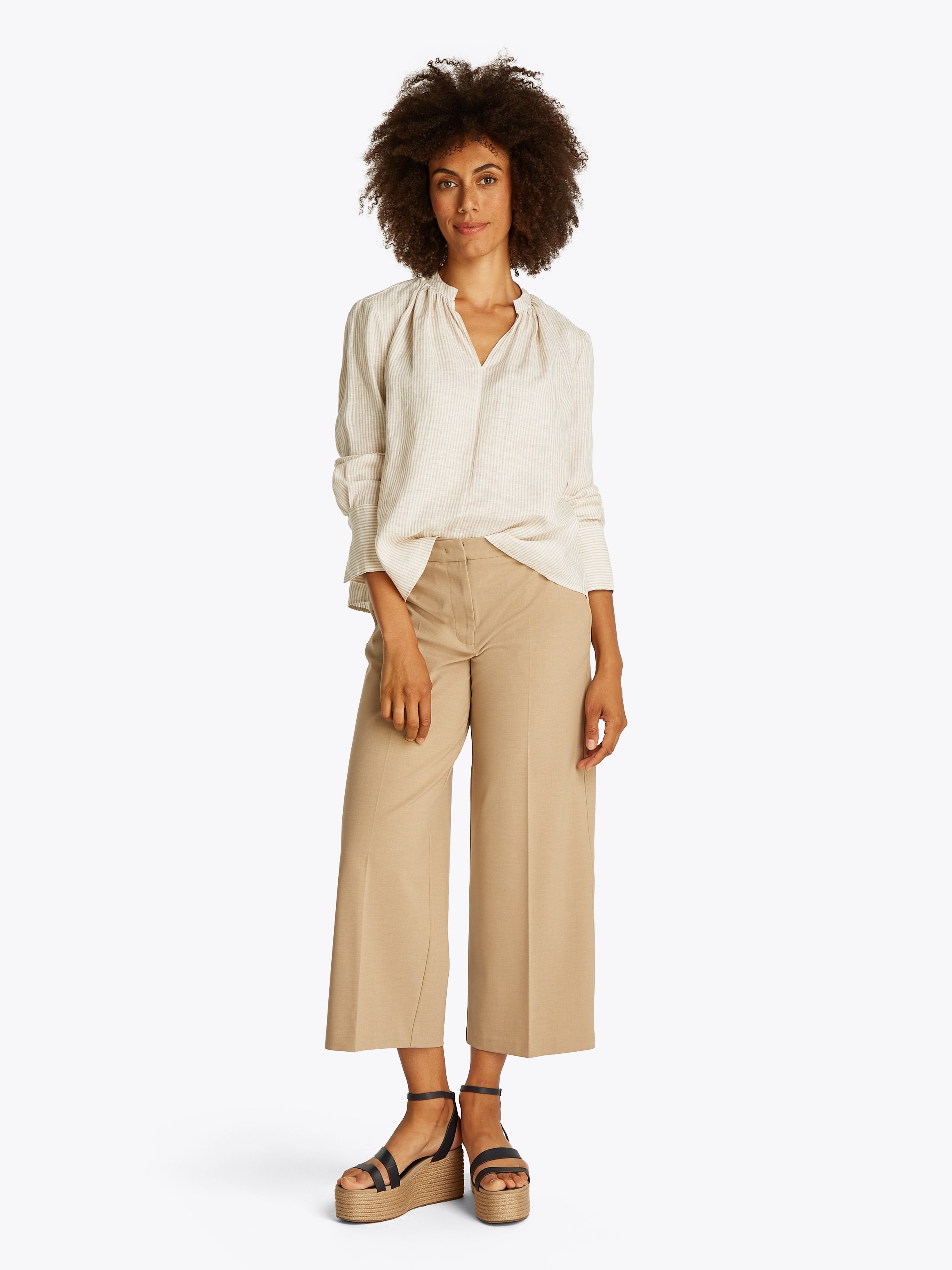 Thumbnail - Tommy Hilfiger Klassische Bluse "ESS LINEN V-NECK BLOUSE" mit Raffung,kühlendes Premium Leinen