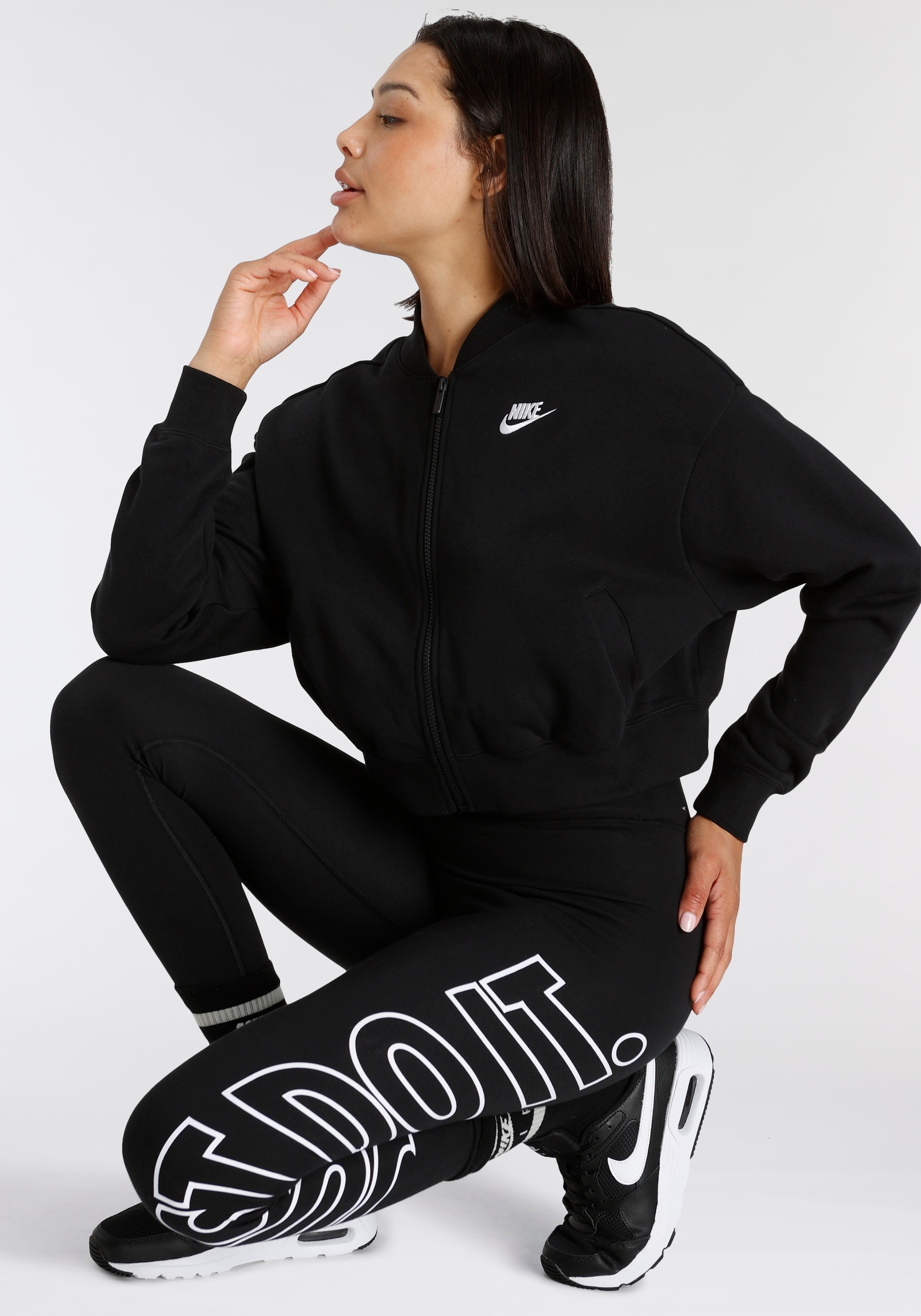 Nike Sportswear Sweatjacke »CLUB FLEECE WOMEN'S OVERSIZED CROPPED FULL-ZIP JACKET«