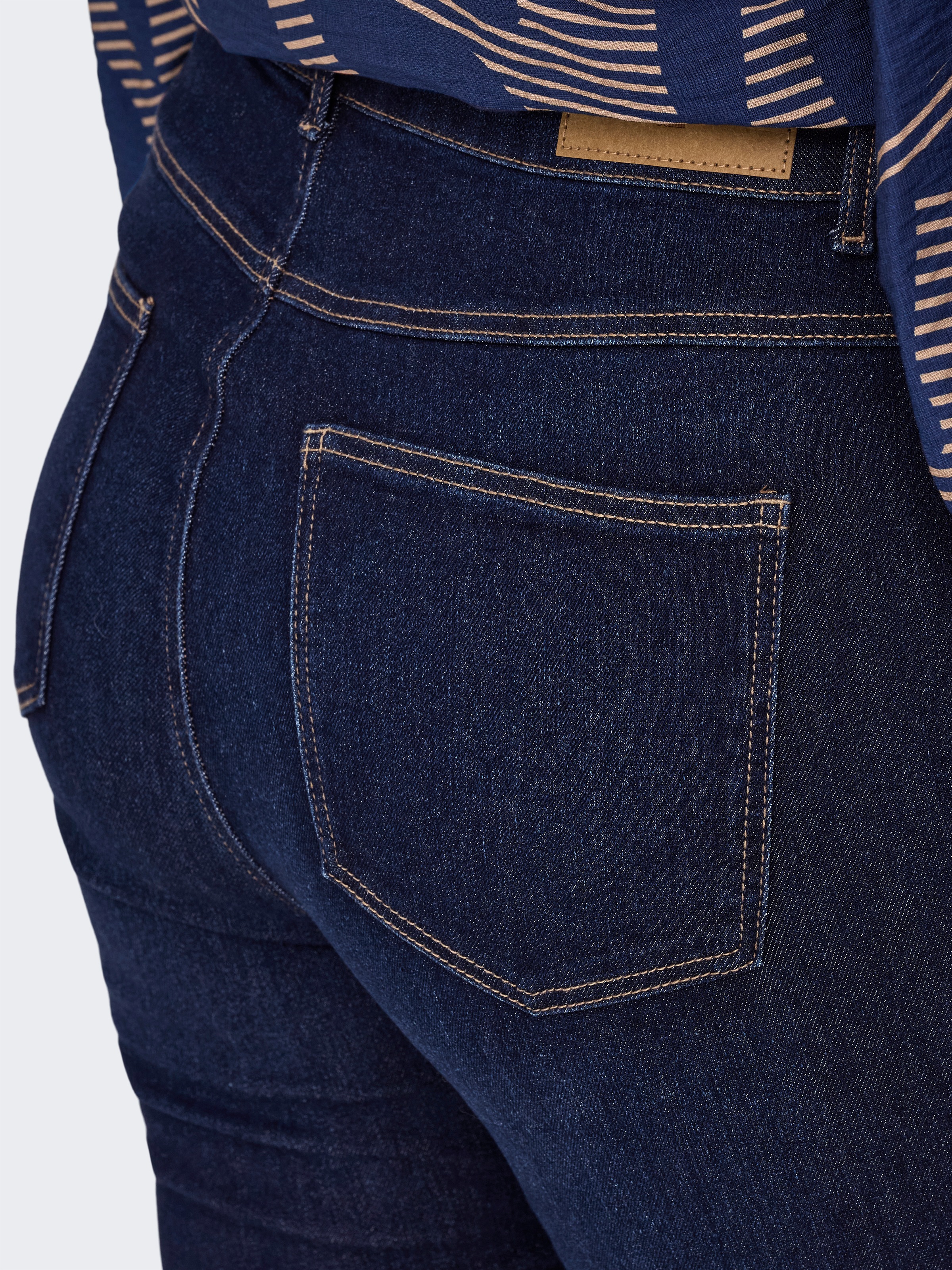 Thumbnail - ONLY CARMAKOMA Skinny-fit-Jeans "CARCRUZ EX HW SKINNY DNM PIMBOX BF"