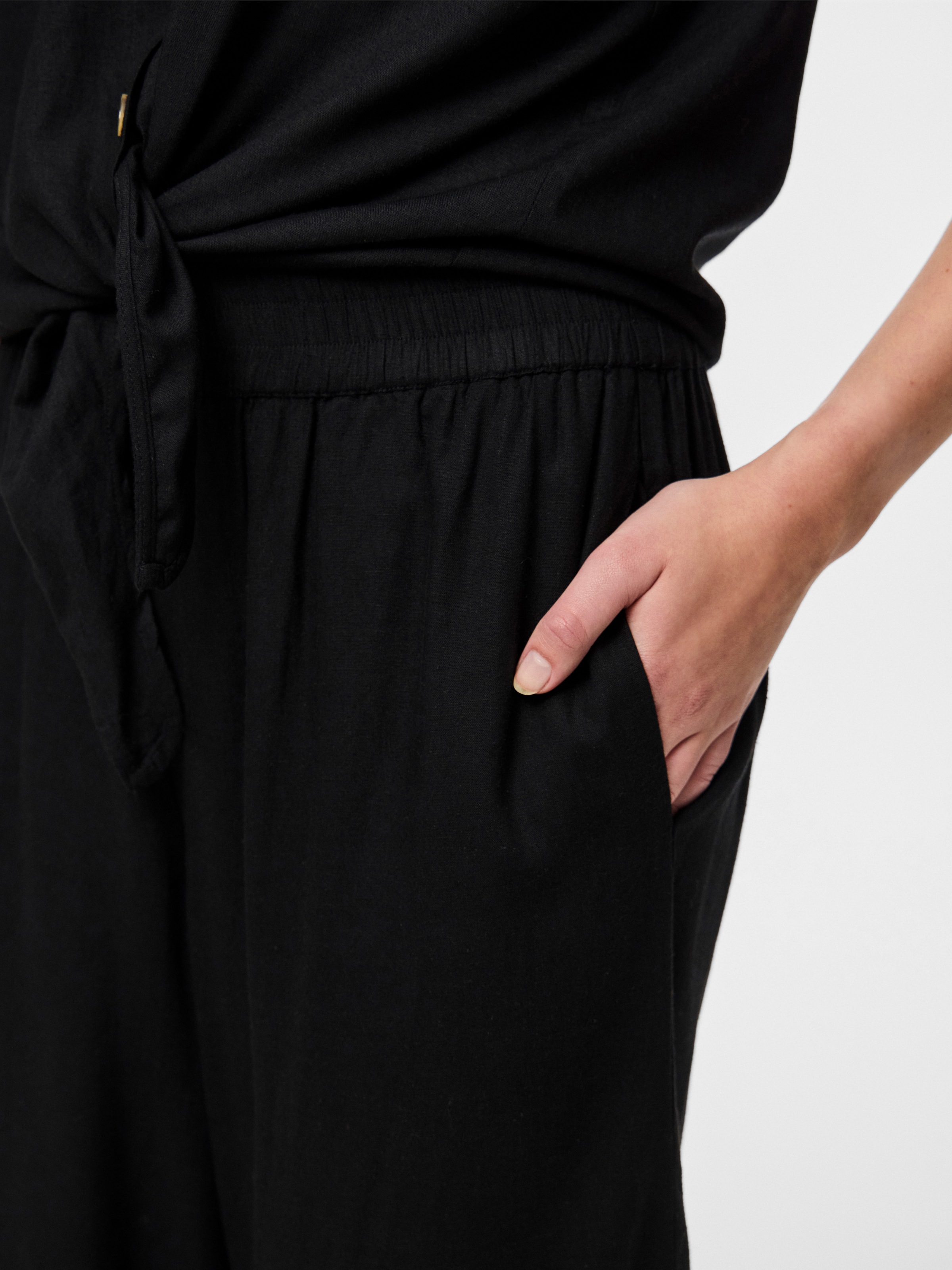 pieces Schlupfhose "PCPIA HW WIDE CULOTTE WVN NOOS", mit Leinen günstig online kaufen