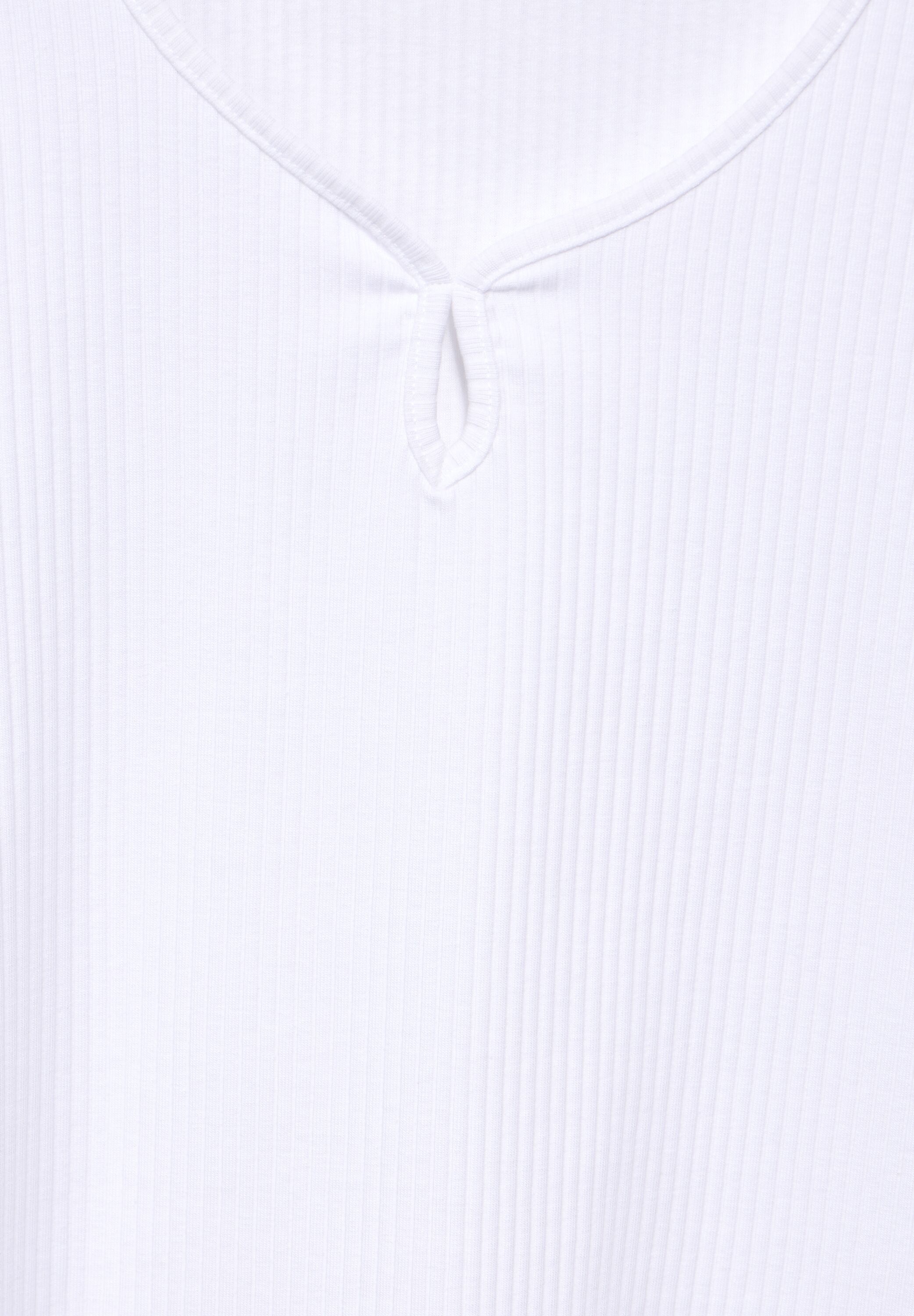 STREET ONE Kurzarmshirt, Rippoptik und V-Ausschnitt mit Schlitz