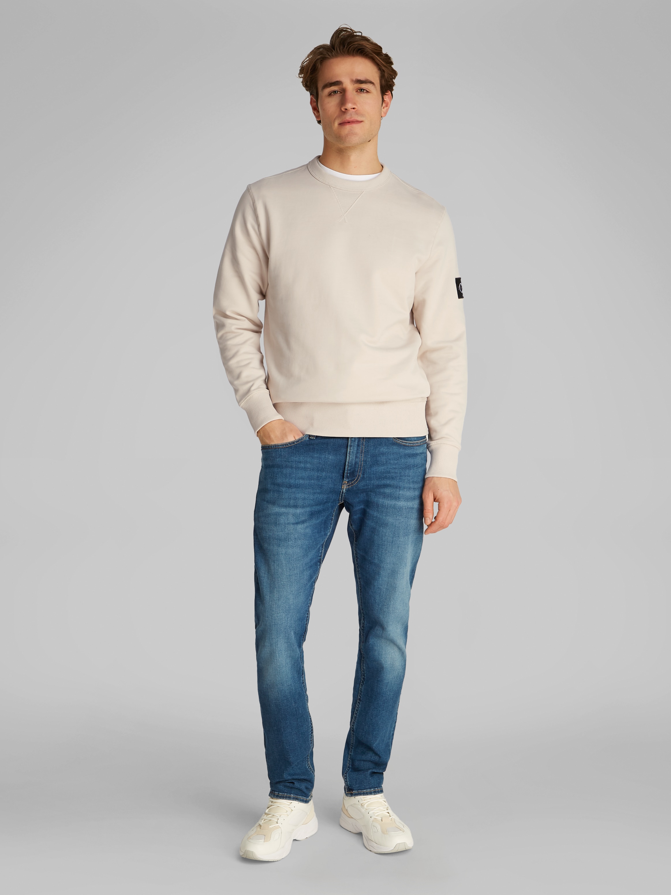 Calvin Klein Jeans Sweatshirt »BADGE CREW NECK«, mit Logopatch