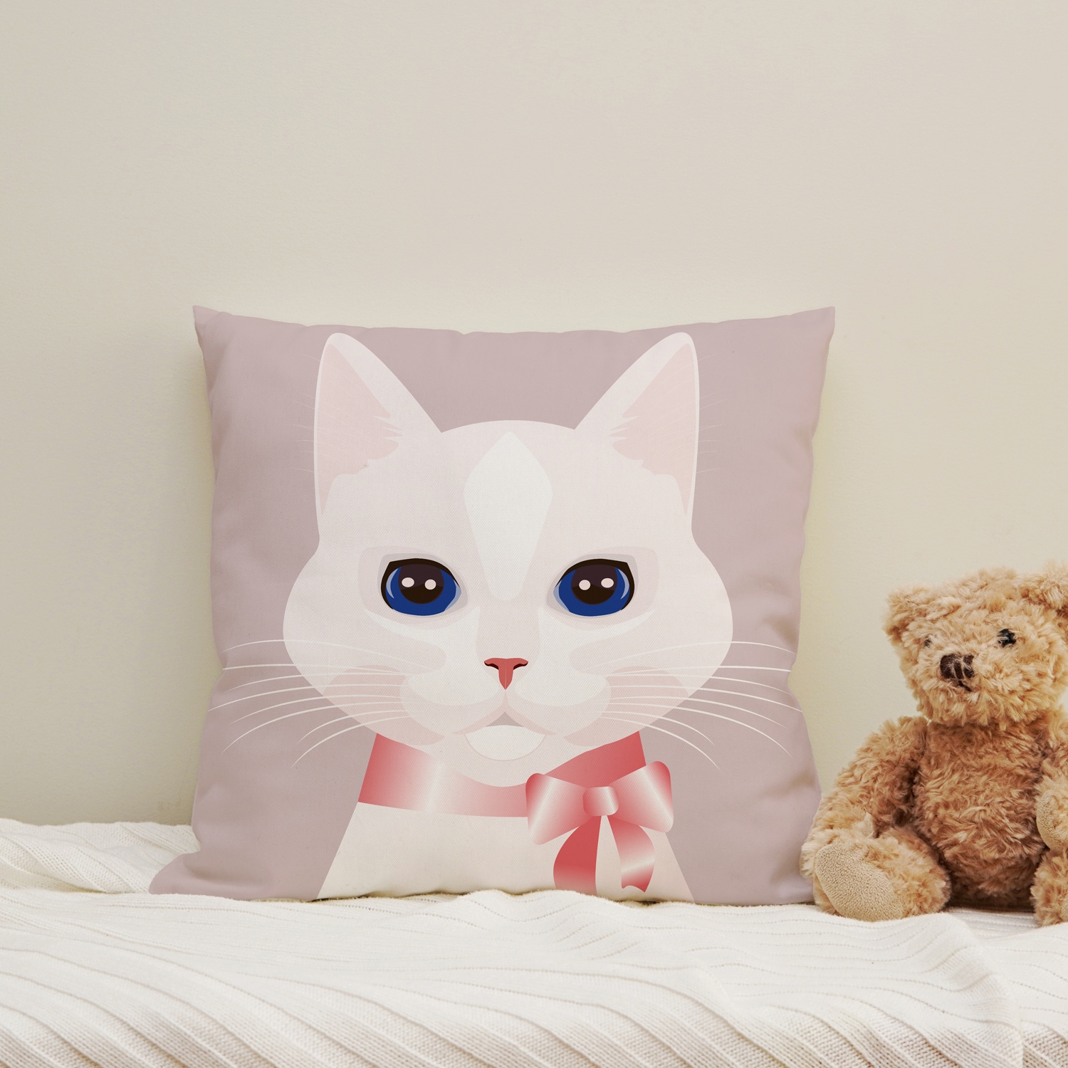 queence Dekokissen "Katze mit Schleife" Kissenhülle mit HD Premium Druck, geruchsneutral, 40x40cm
