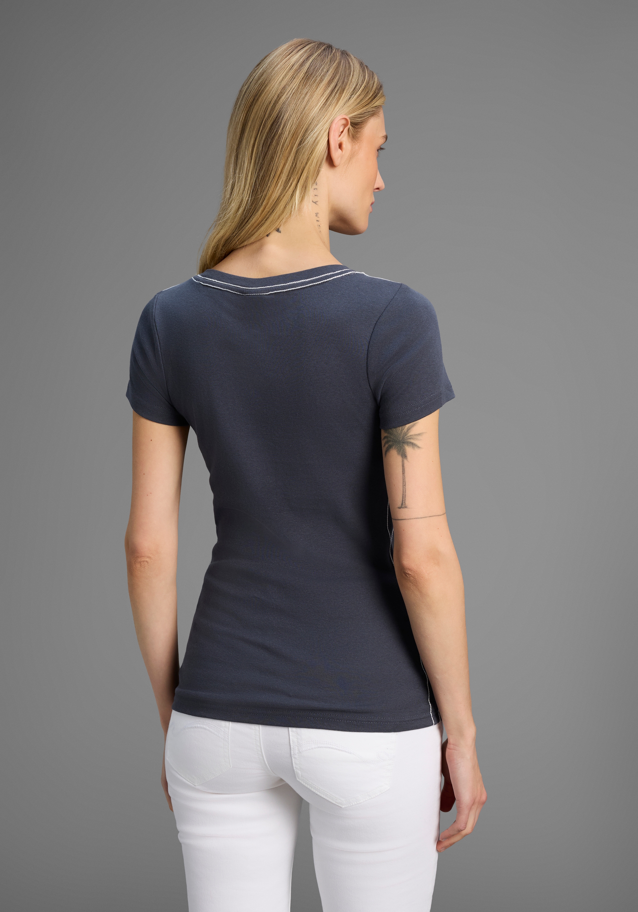 KangaROOS T-Shirt, Kurzarm, sehr figurbetonte Passform
