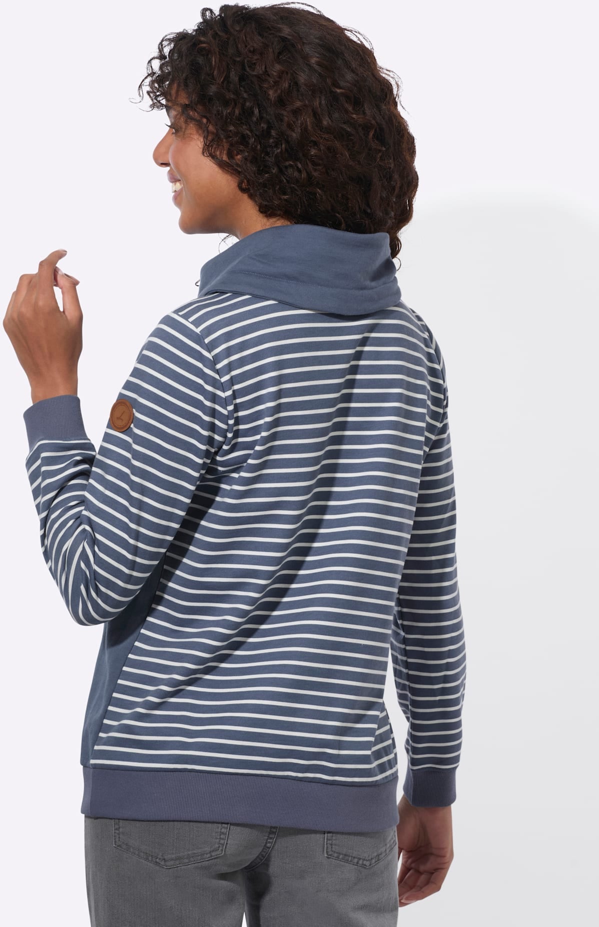 Casual Looks Sweatshirt
