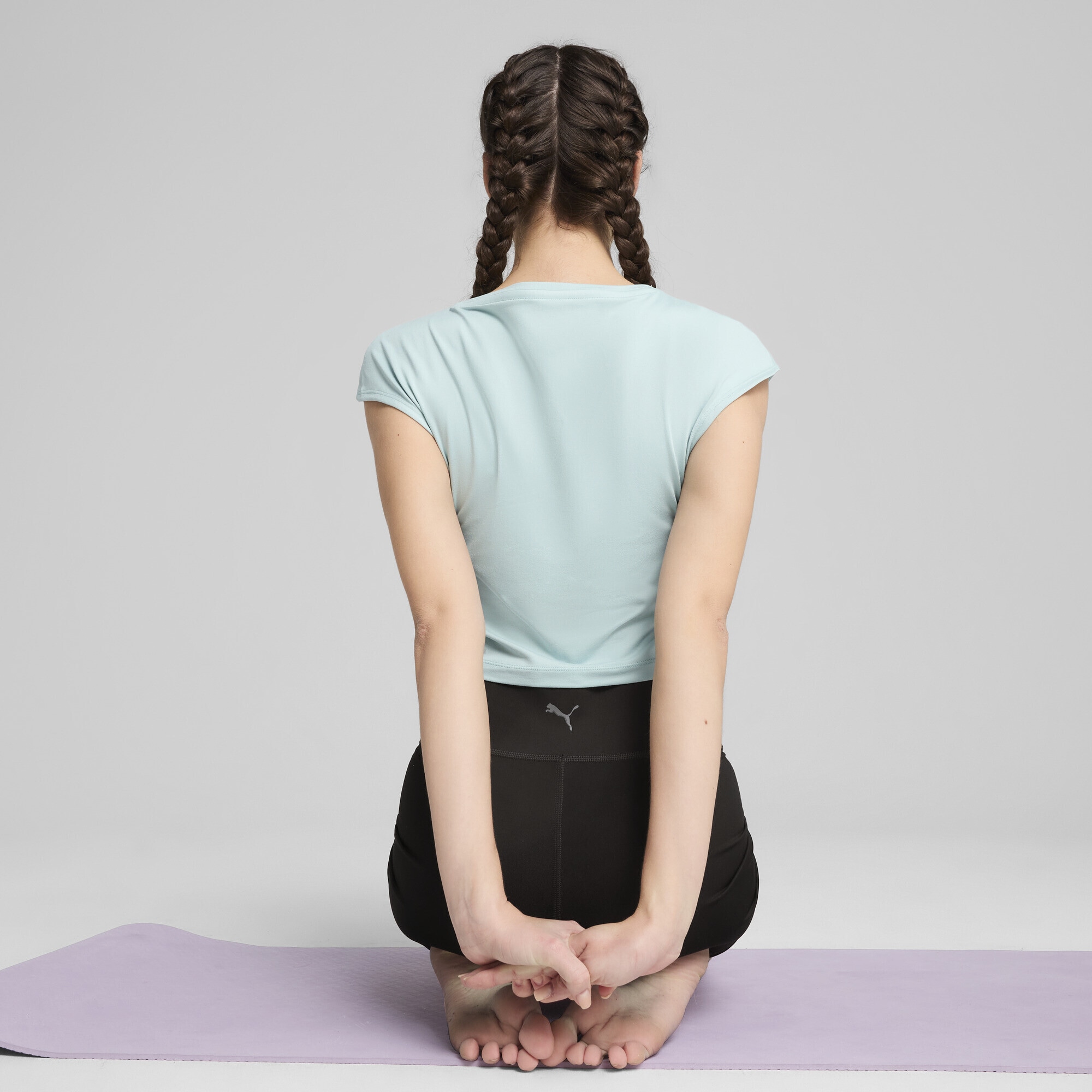 PUMA Yogashirt »MOVE CLOUDPSUN Twist T-Shirt Damen«