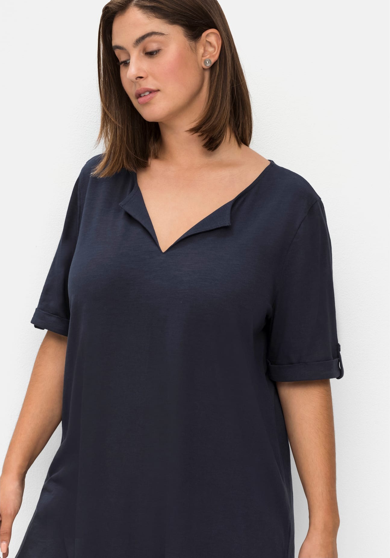 Longshirt SHEEGO "Longshirt", Damen, Gr. 44/46, blau (nachtblau), 100% Baumwolle, unifarben, V-Ausschnitt, Shirts Longshirt 2