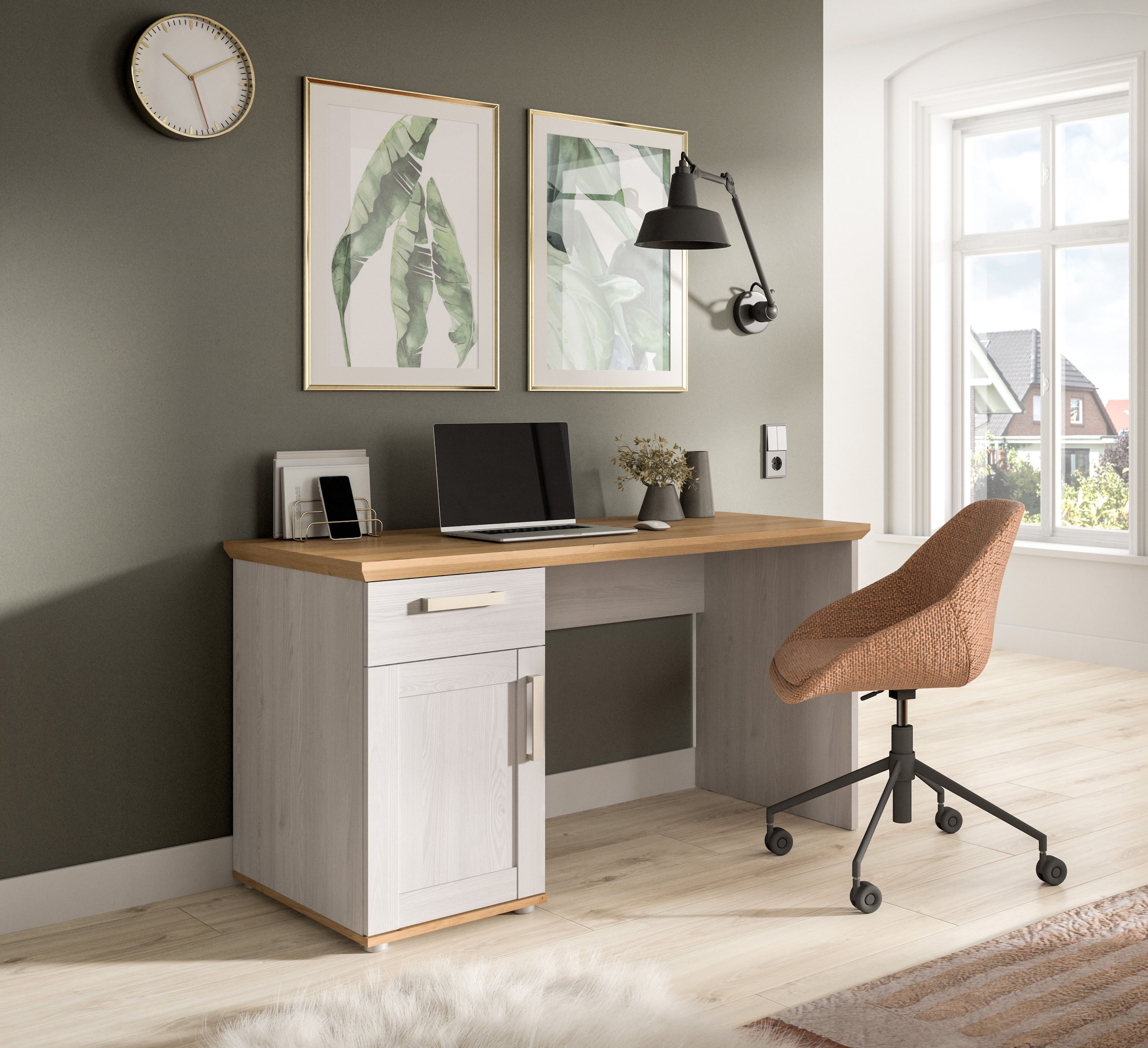 Home affaire Schreibtisch »COSENZA, Breite 134 cm, 1 Tür, 1 Schubkasten, 2 Fächer« in Landhausoptik, mit weiteren Artikel der Serie kombinierbar,  Bürotisch, Computertisch, Laptoptisch, Home-Office