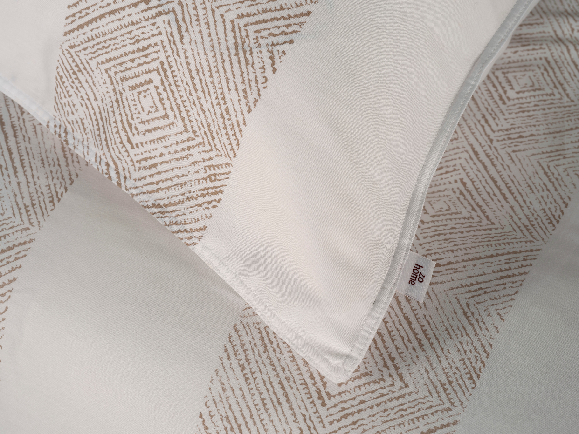 ZO HOME Bettwäsche »Zohome Bettwäsche Tratti-di-Satinado« 2 Bettwäsche aus 100% Baumwolle, hochwertige Mako-Satin, ab 135x200 cm.
