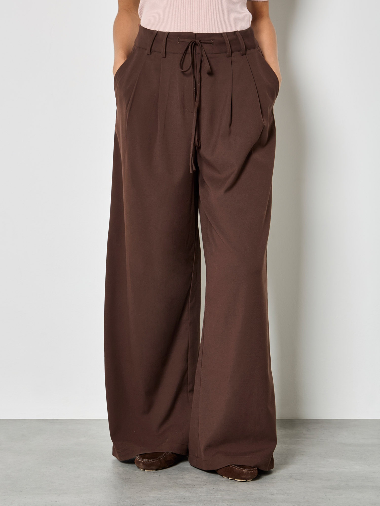Apricot Stoffhose "Weite Hose" mit Plissee-Detail
