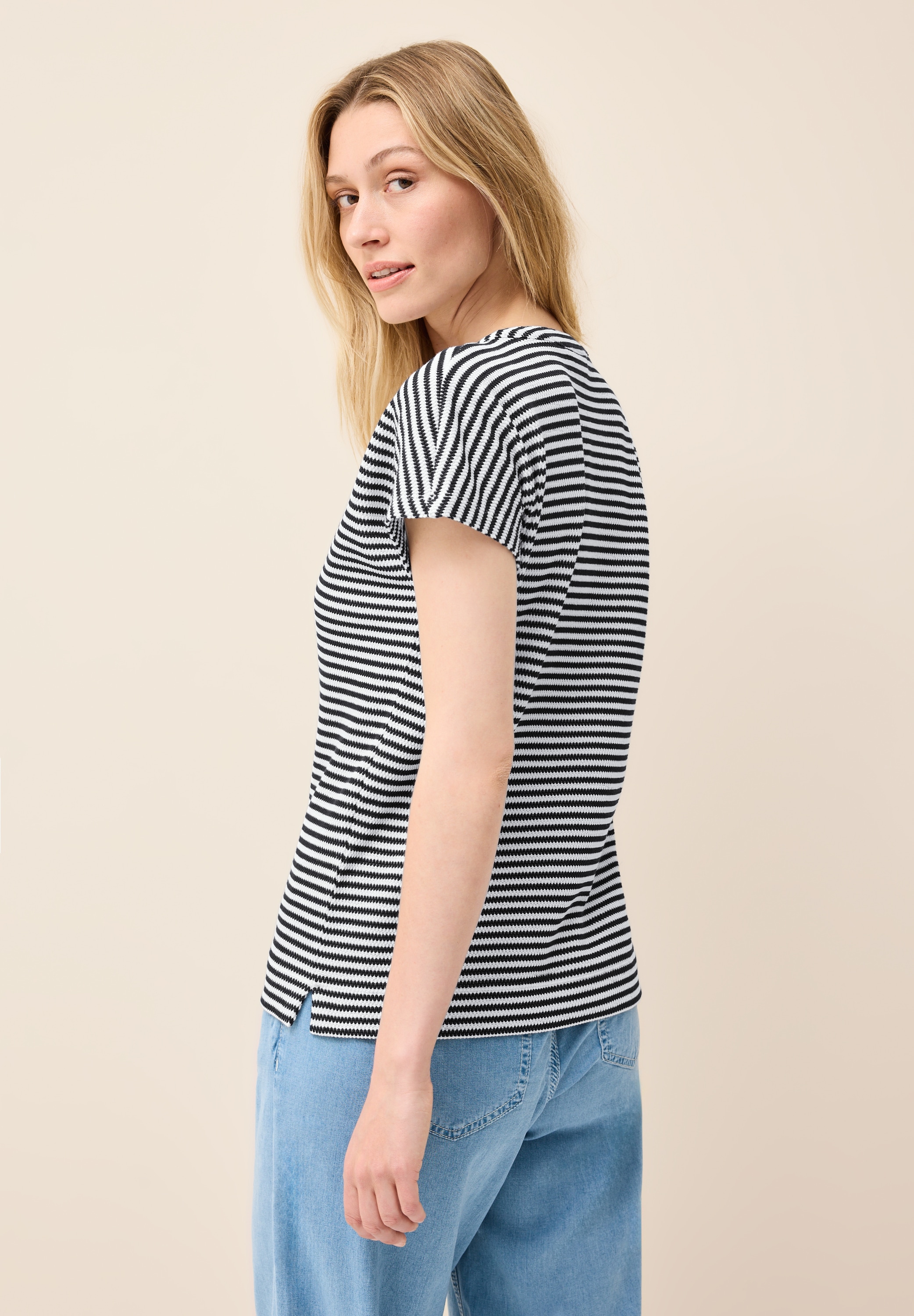 Cecil T-Shirt, bestehend aus einem Materialmix