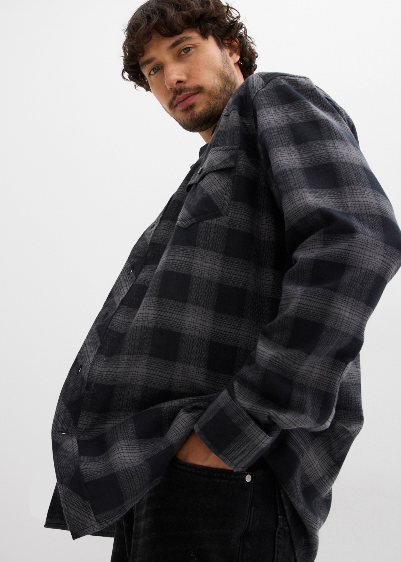 bonprix Flanellhemd aus Baumwoll-Flanell, Regular Fit, Kentkragen, mit Karo-Muster