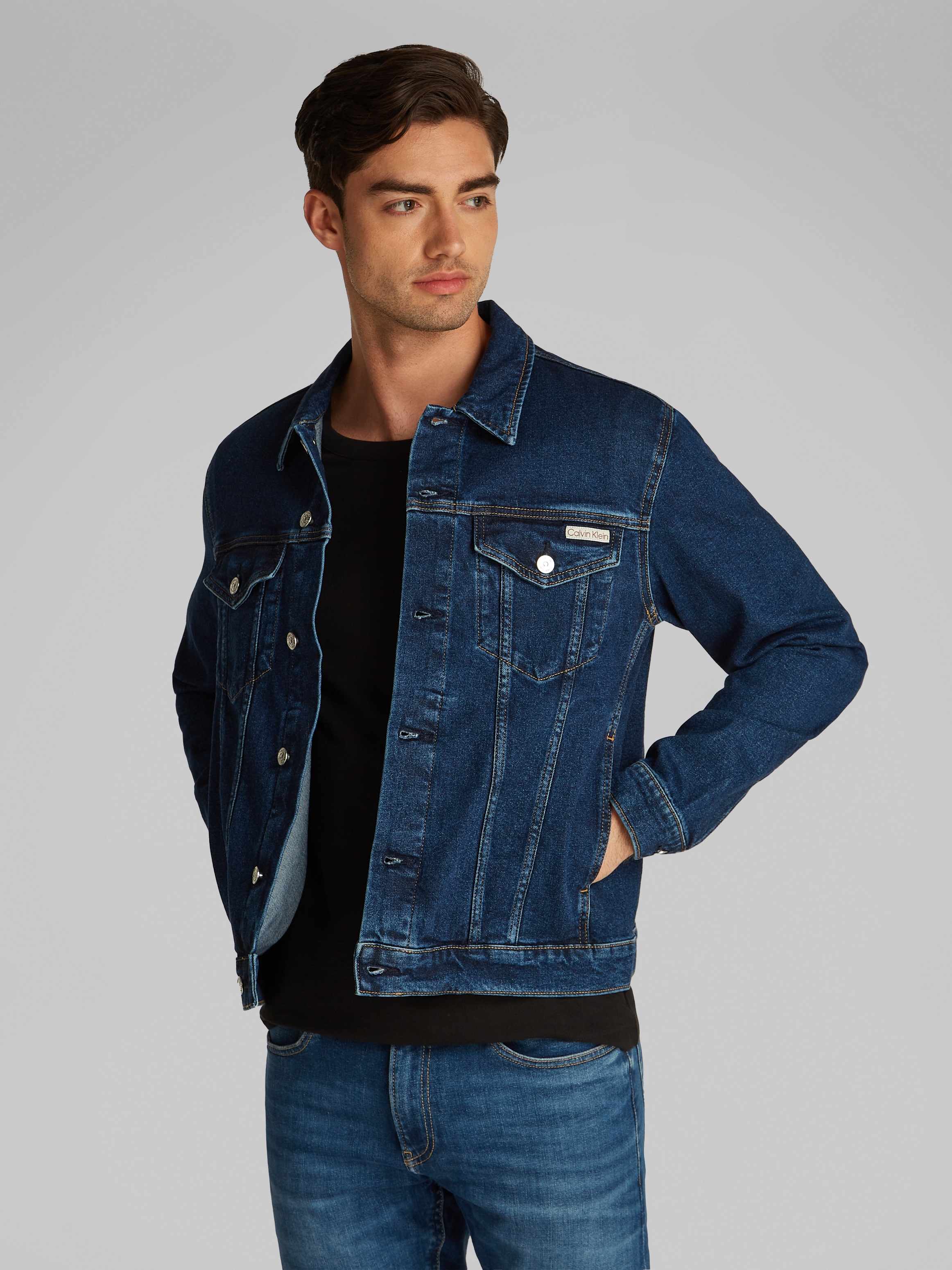 Calvin Klein Jeans Jeansjacke "SLIM DENIM JACKET", Brusttaschen, Logodruck günstig online kaufen