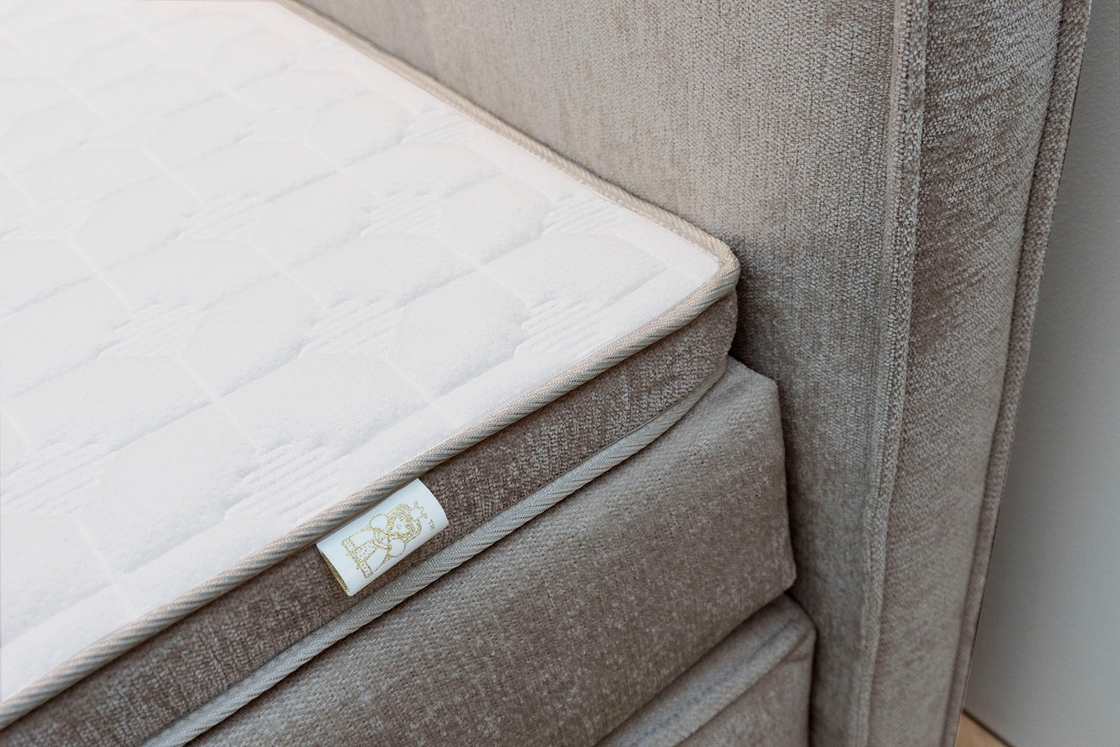 Thumbnail - Jockenhöfer Gruppe Boxspringbett "Capello, 7-Zonen-TTFK-Matratze"