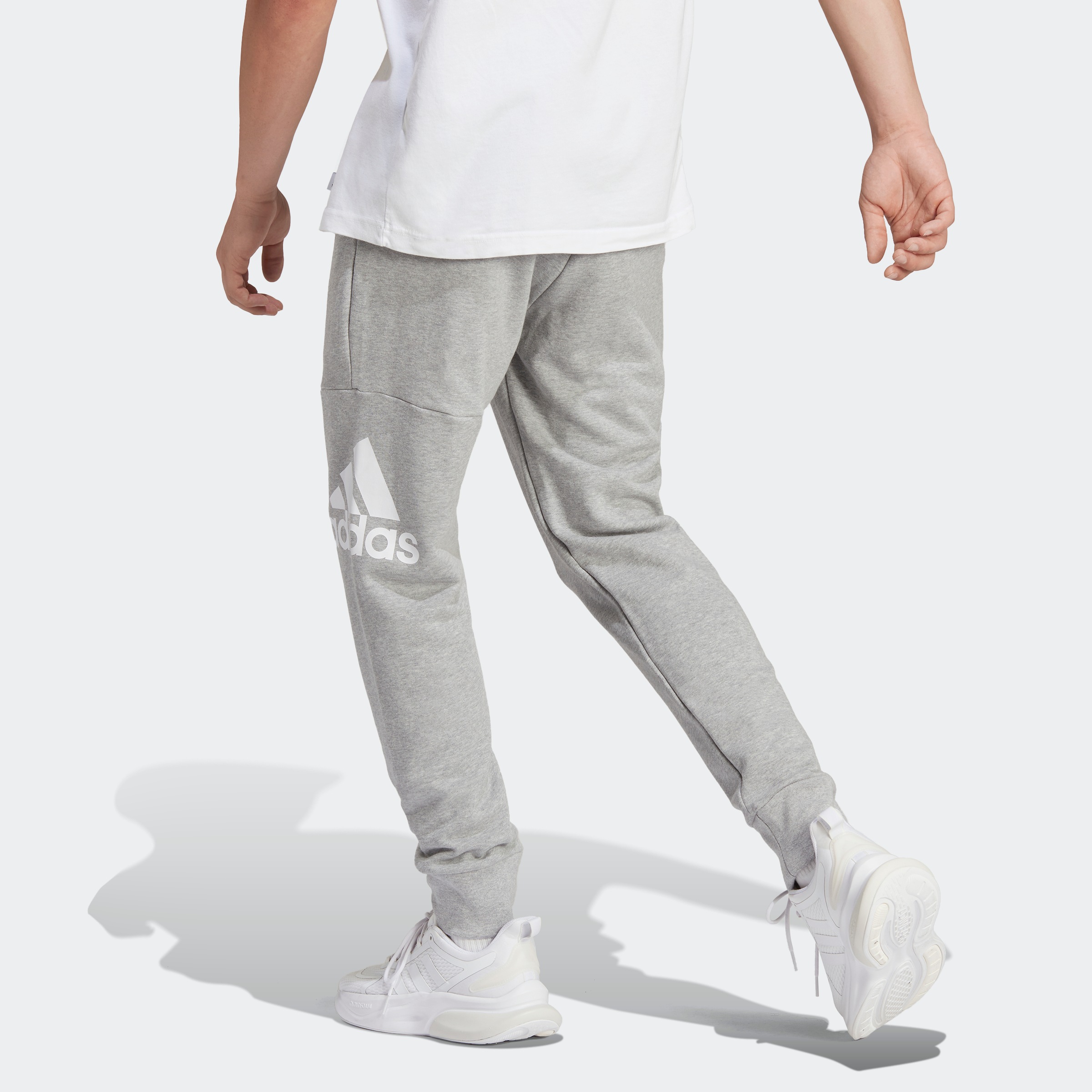 adidas Sportswear Sporthose "ESSENTIALS FRENCH TERRY TAPERED CUFF LOGO HOSE günstig online kaufen