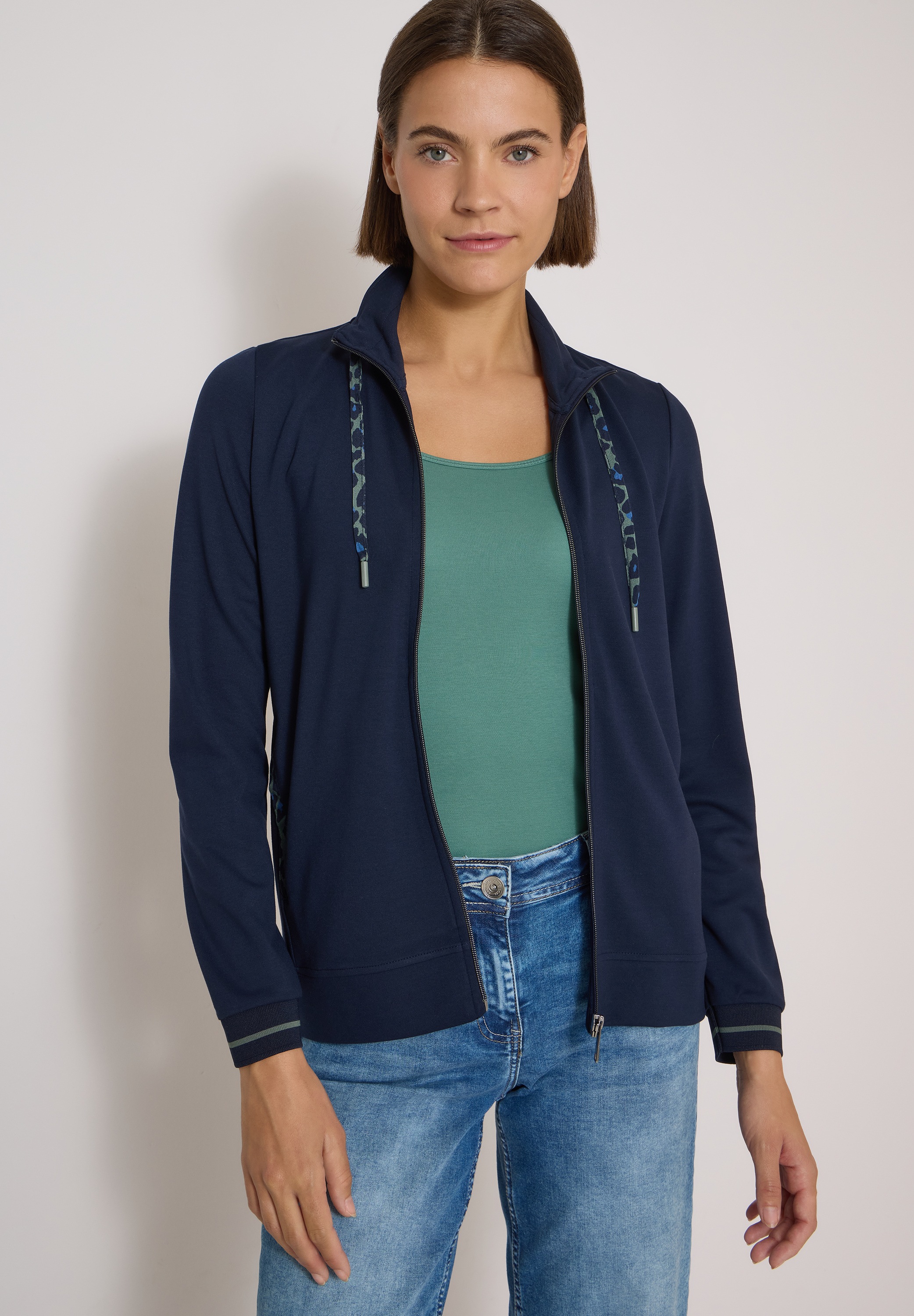 Cecil Cardigan mit Stehkragen