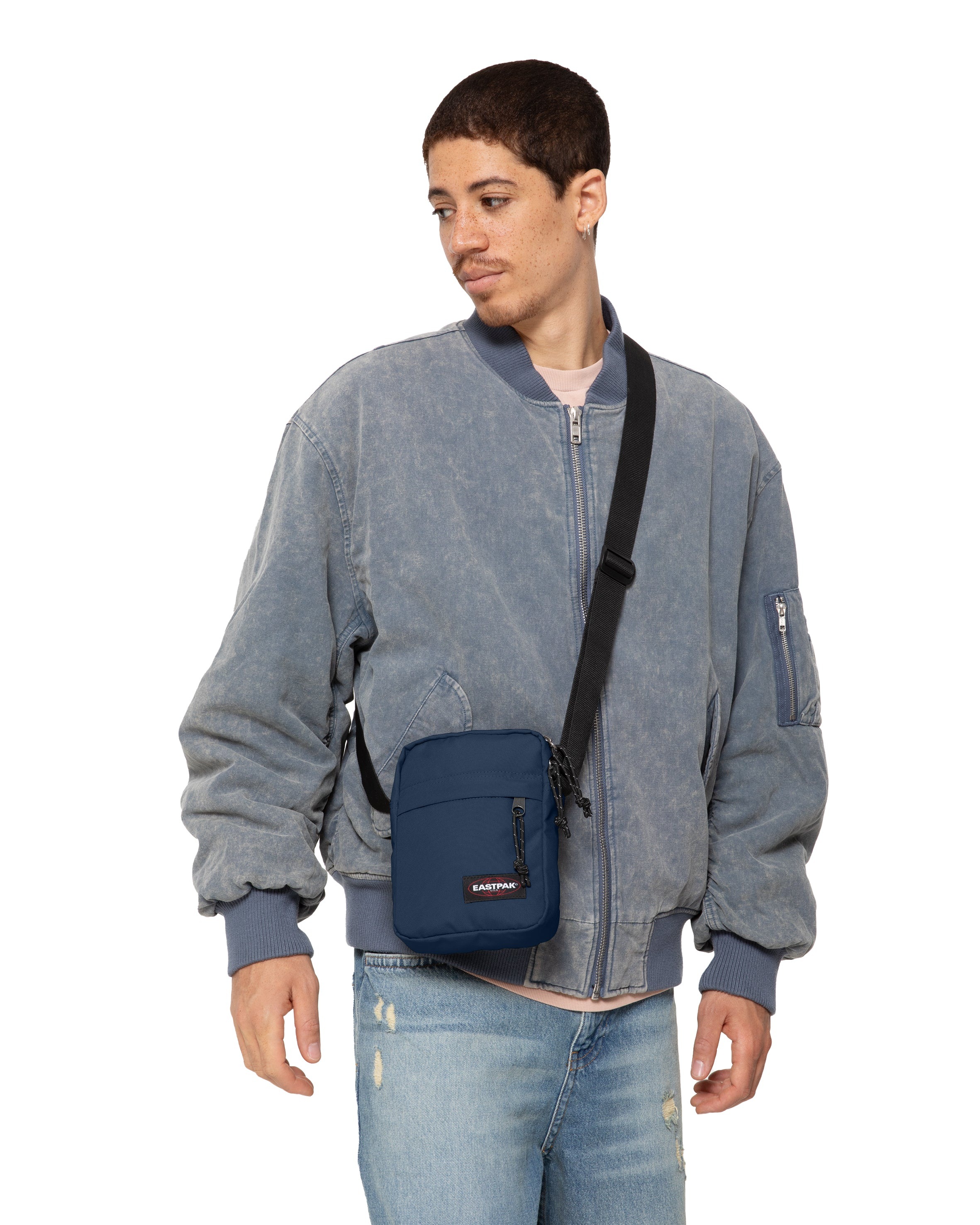 Eastpak Umhängetasche »THE ONE« im praktischen Design