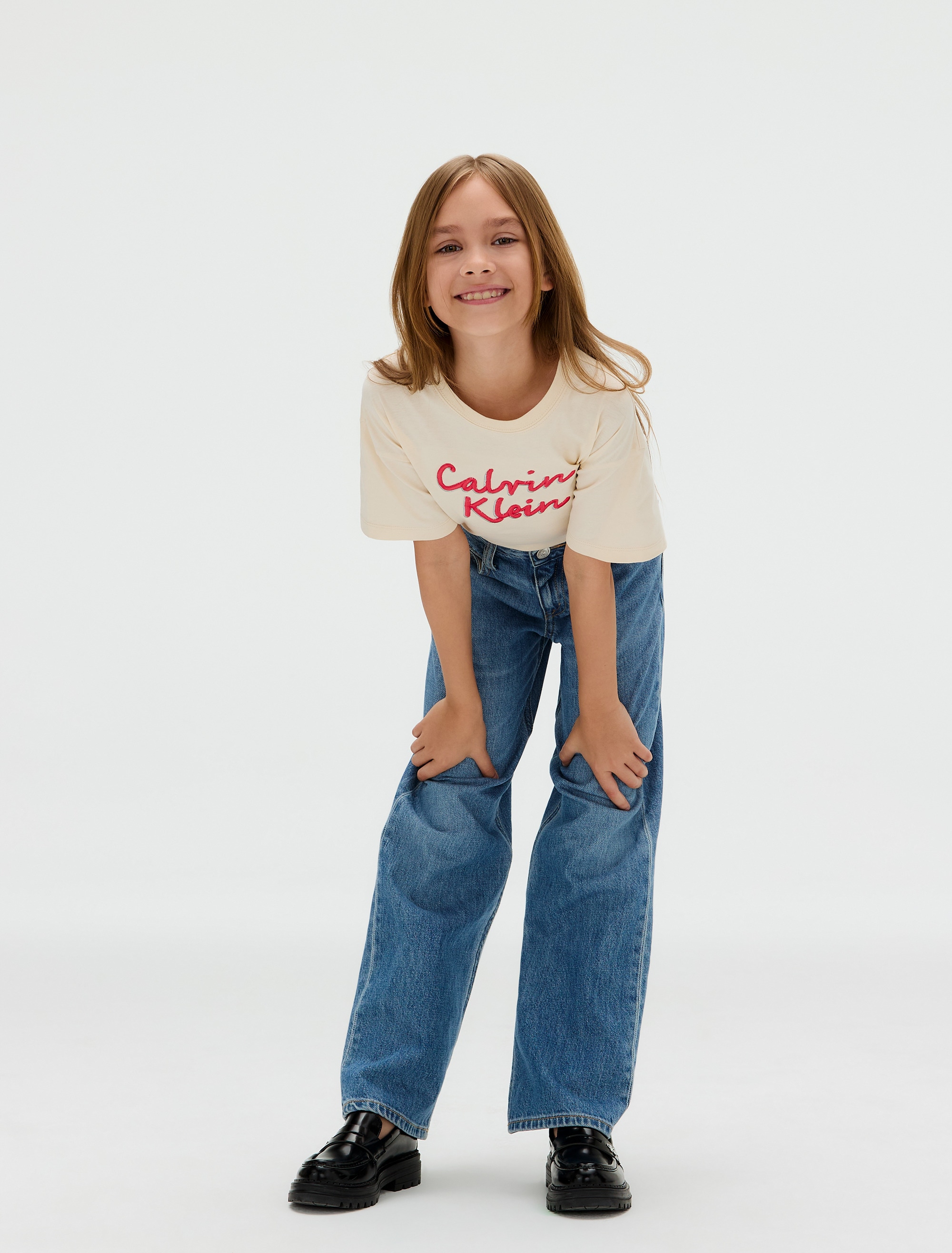 Calvin Klein Jeans T-Shirt »BOXY TEE METALLIC LOGO TECH«, für Kinder bis 16 Jahre, große Stickerei