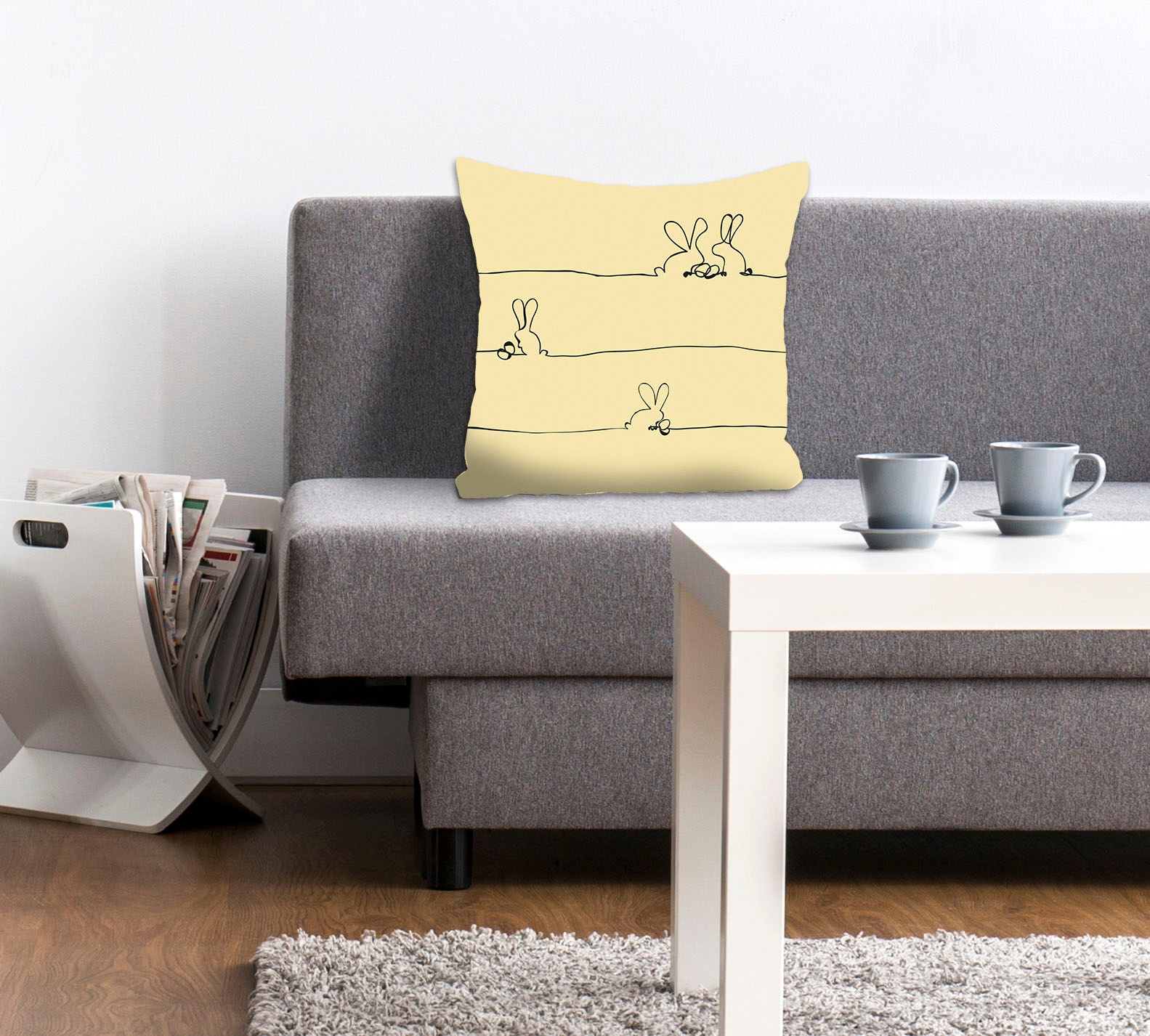 queence Dekokissen "Bunny Family yellow" mit einem österlichem Hasenpaar günstig online kaufen