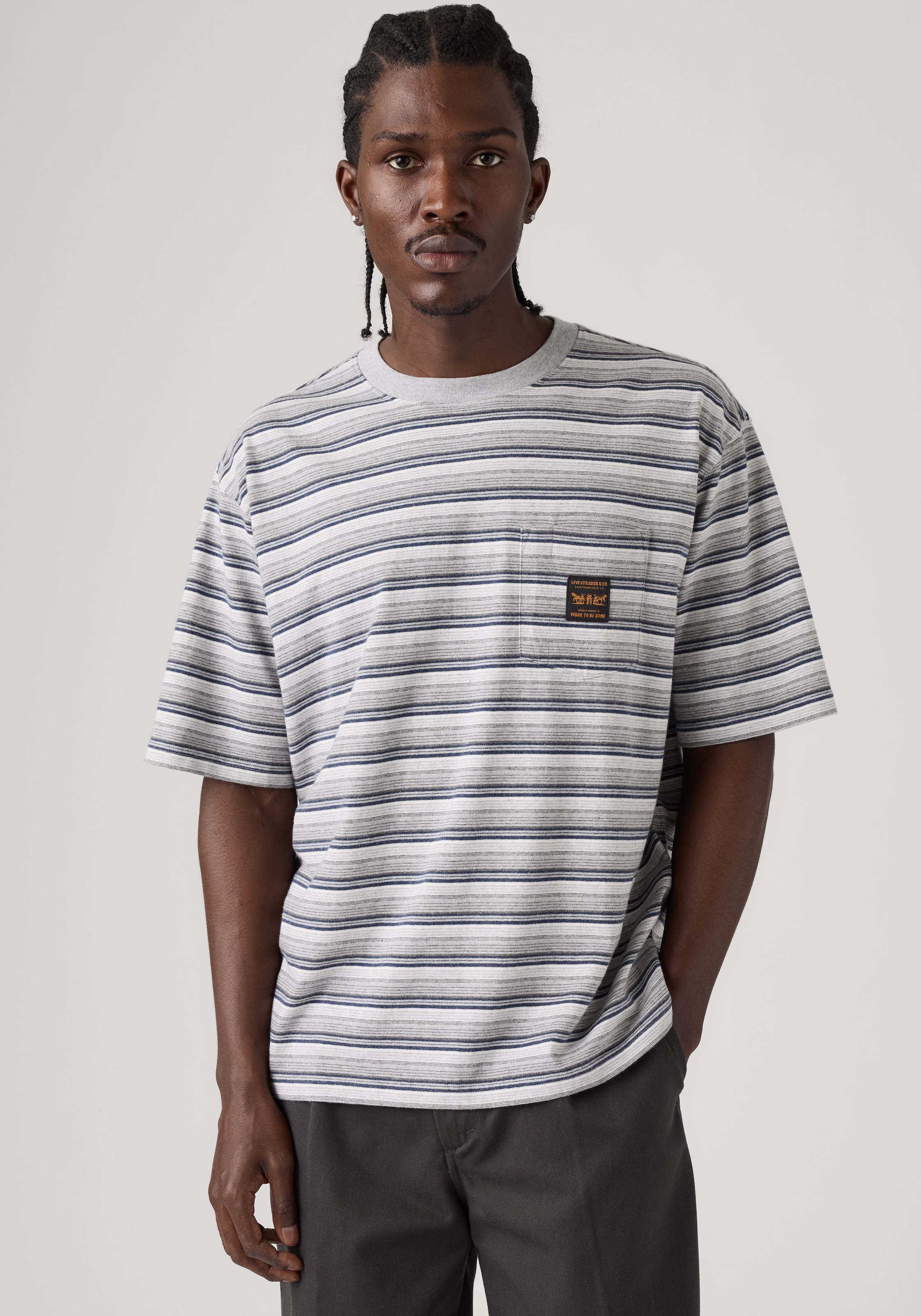 Levis T-Shirt "SS WORKWEAR PKT TEE" mit Brusttasche