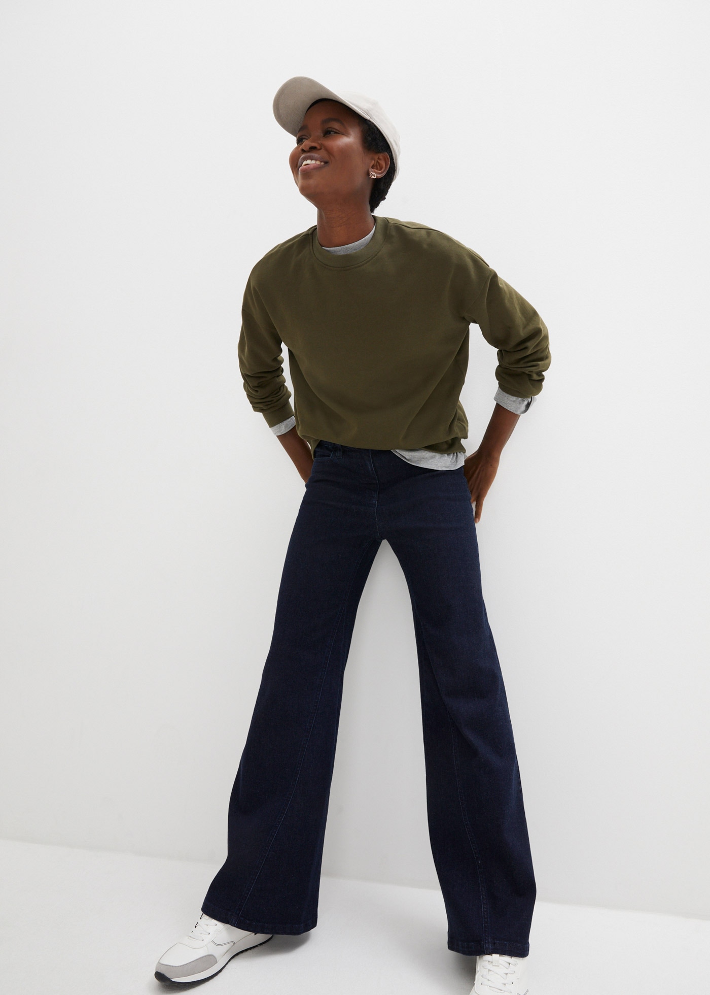 bonprix Weite Jeans Regular Fit, mit Elasthan-Anteil, mit Bequembund