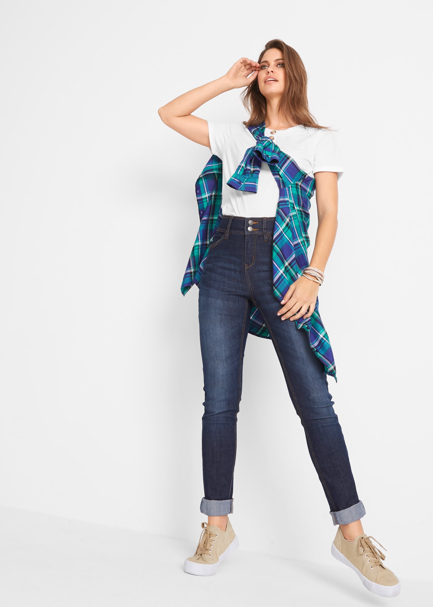 bonprix Slim-fit-Jeans »Slim-Fit-Jeans High Waist, Komfort-Stretch« mit Taschen und farbig abgesetzten Nähten