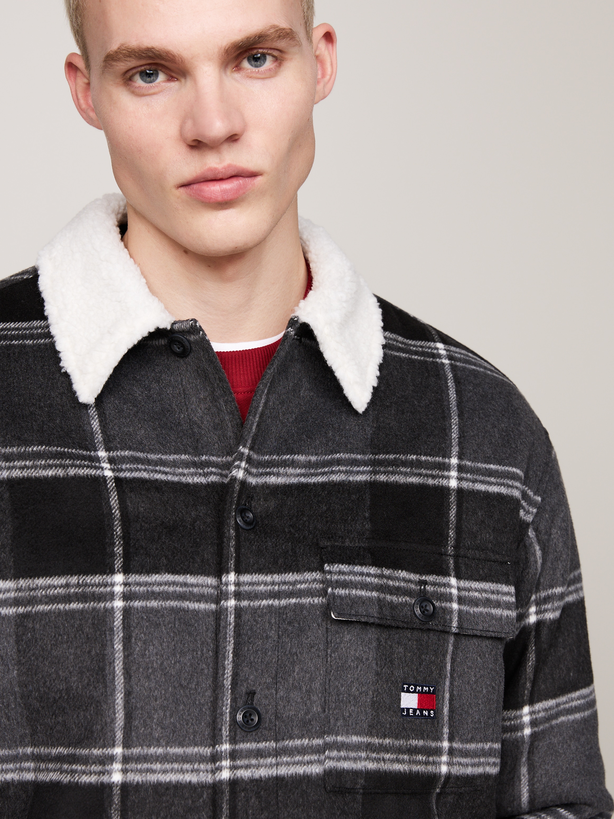 Tommy Jeans Hemdjacke "TJM CHECK SHERPA OVERSHIRT EXT", mit Sherpa-Einsatz günstig online kaufen