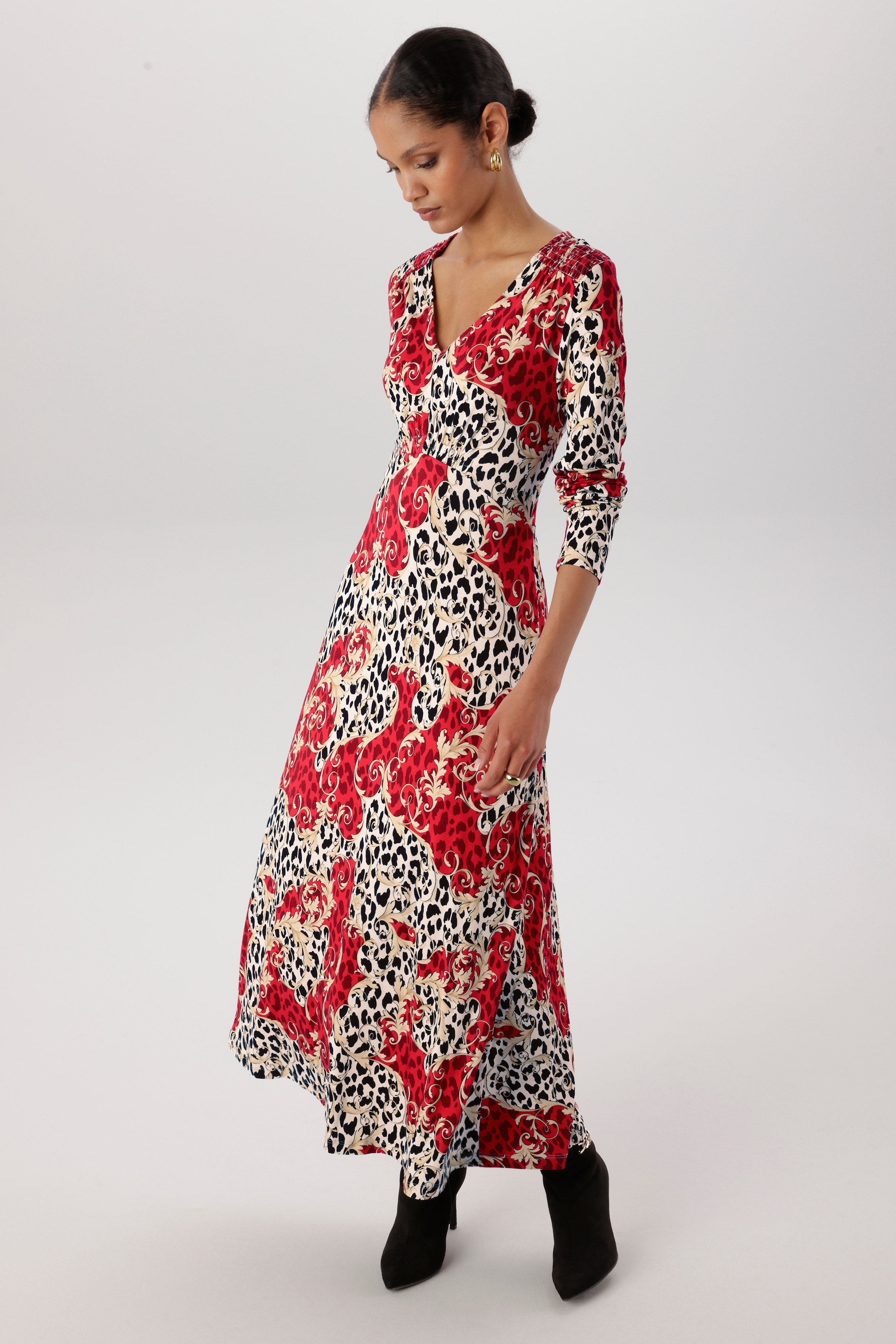 Aniston SELECTED Midikleid mit Smok-Details und fantasievollem Leo-Print