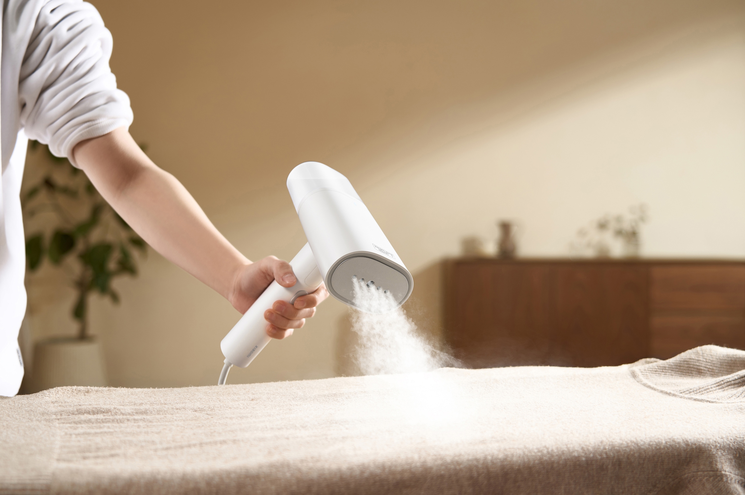 Xiaomi Dampfbürste »Handheld Garment Steamer, 26 sek. Aufheizen, 30 kPa Dampfdruck«, 1300 W, 160ml Wassertank, horizontales und vertikales Glätten, 770g leicht
