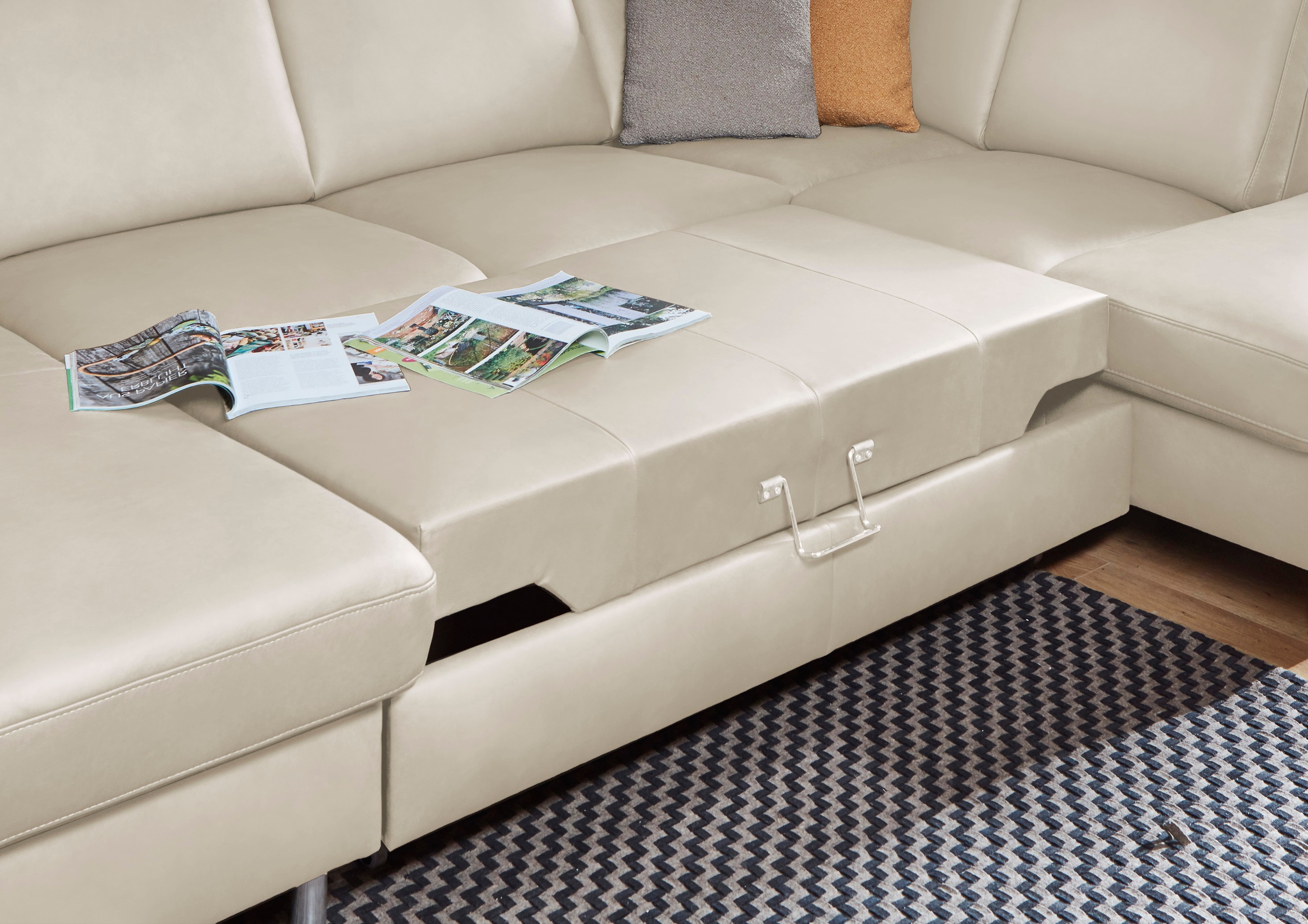 Thumbnail - Die PlanBar Wohnlandschaft "PN-EM18013 U-Form, ohne Kopfstützen" wahlweise mit Bettfunktion und Stauraum