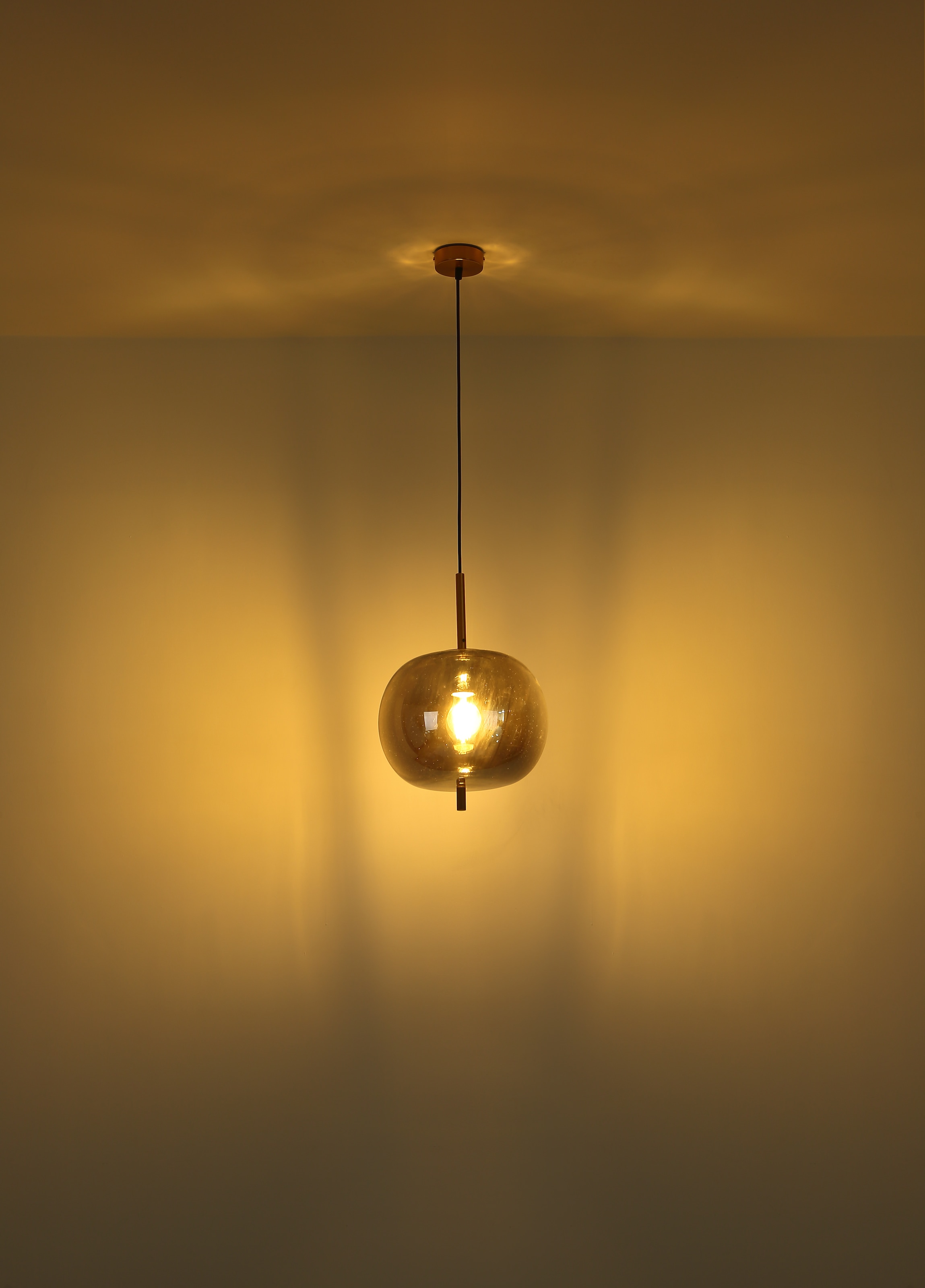 GLOBO LIGHTING Hängeleuchte »BLACKY I«, Leuchtmittel E27 | ohne Leuchtmittel, Hängelampe/Pendelleuchte/Glas rauchfarben/Höhe kürzbar/Esstisch