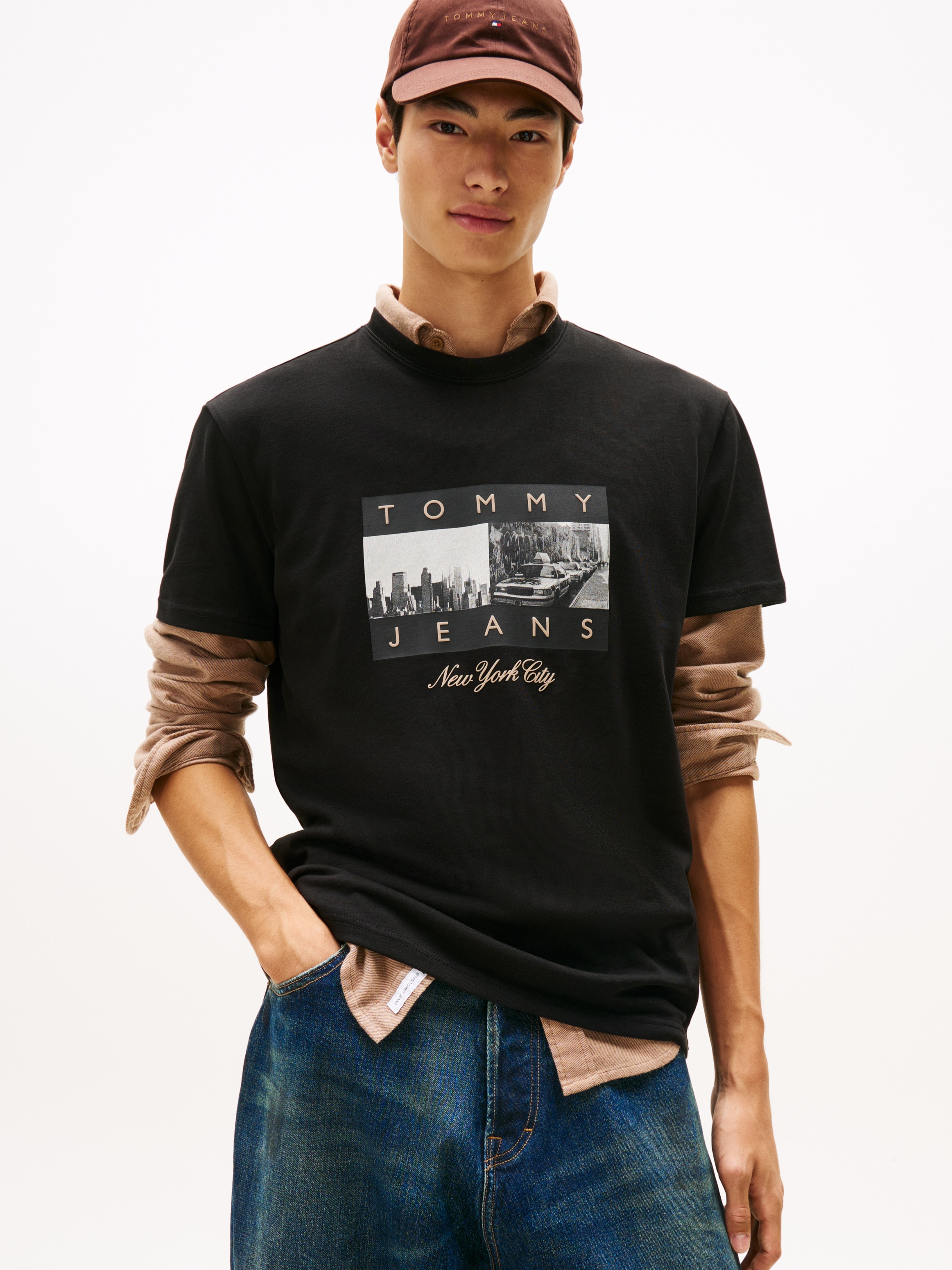 Tommy Jeans T-Shirt »TJM PHOTO FLAG« Jersey, mit Fotoprint, regular fit, Rundhals