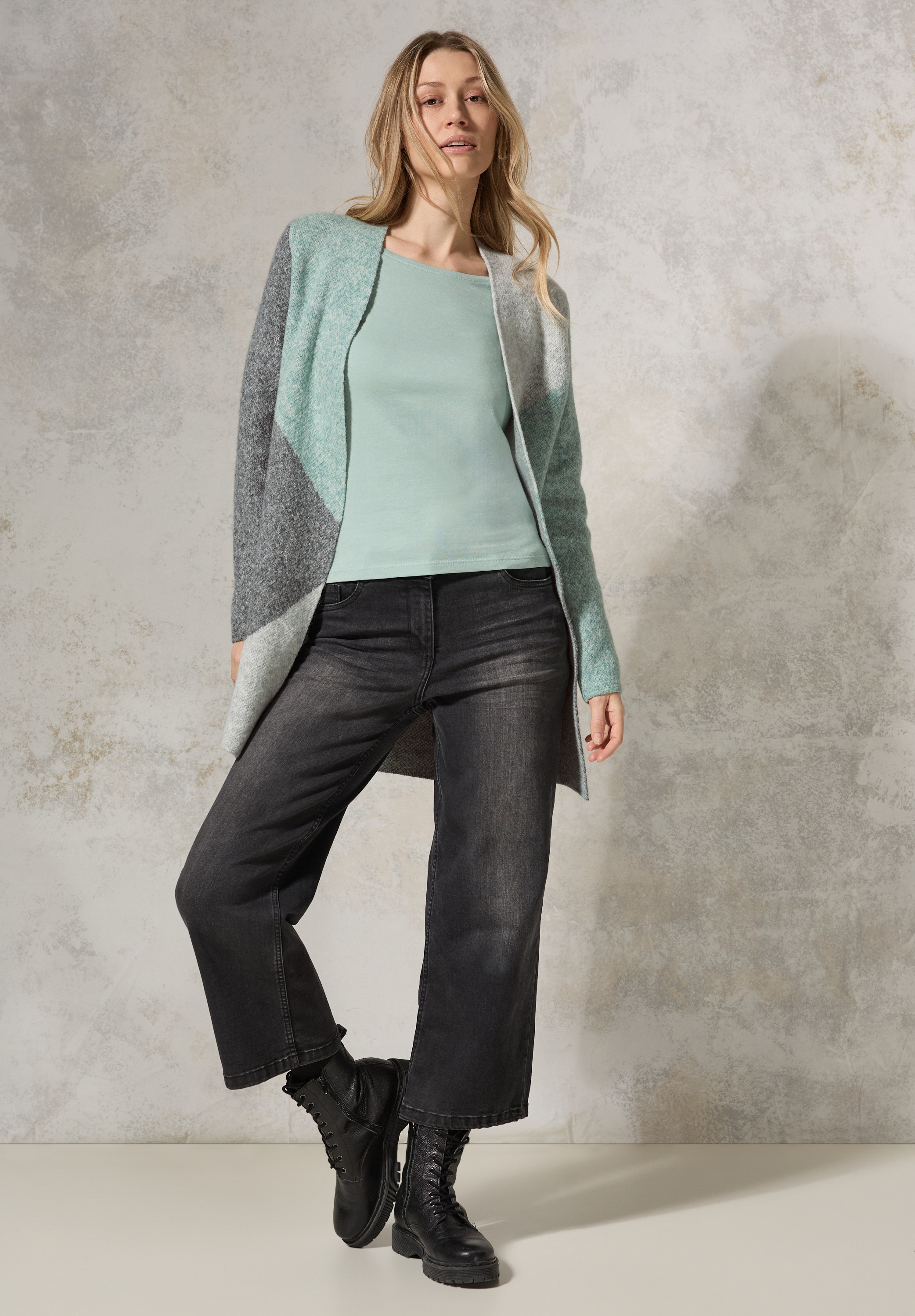 Cecil Cardigan, im angenehmen Materialmix