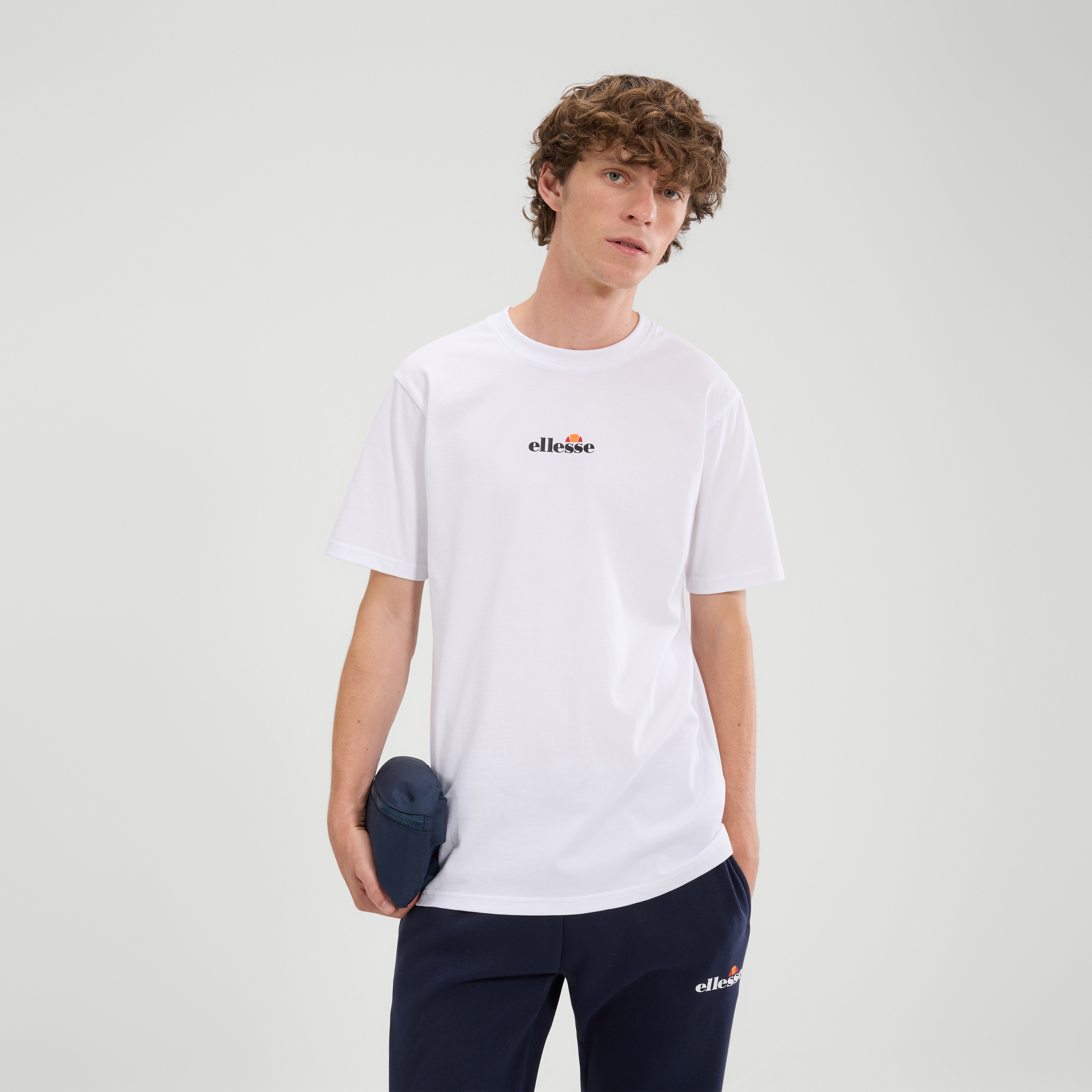 Ellesse T-Shirt "Ollio 2 Tee" sportlicher Stil, mit Rundhalsausschnitt, Kurzarm-Design