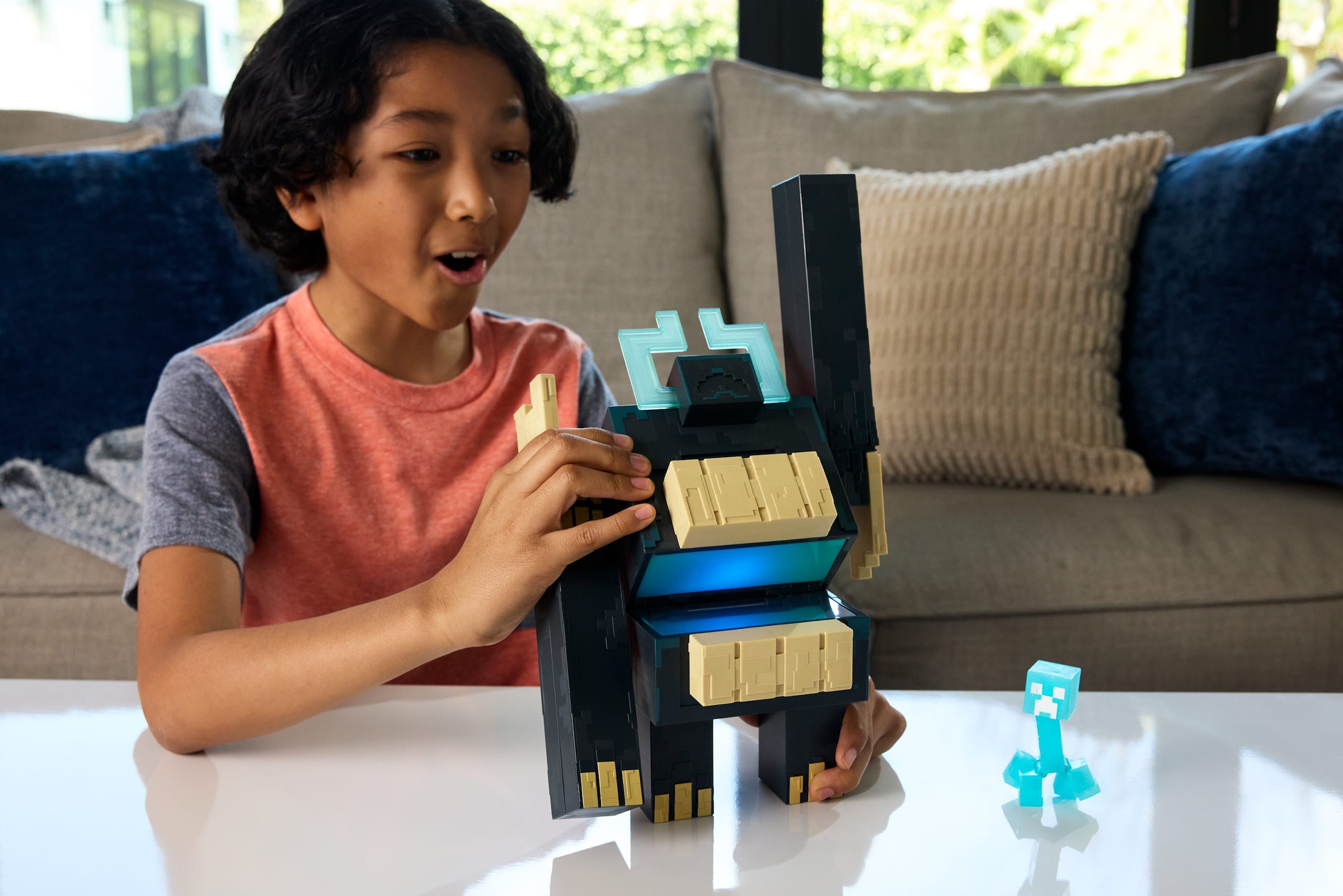 Mattel® Spielfigur »Minecraft Spicewood-Figur« mit Licht und Sound sowie zusätzlicher Figur
