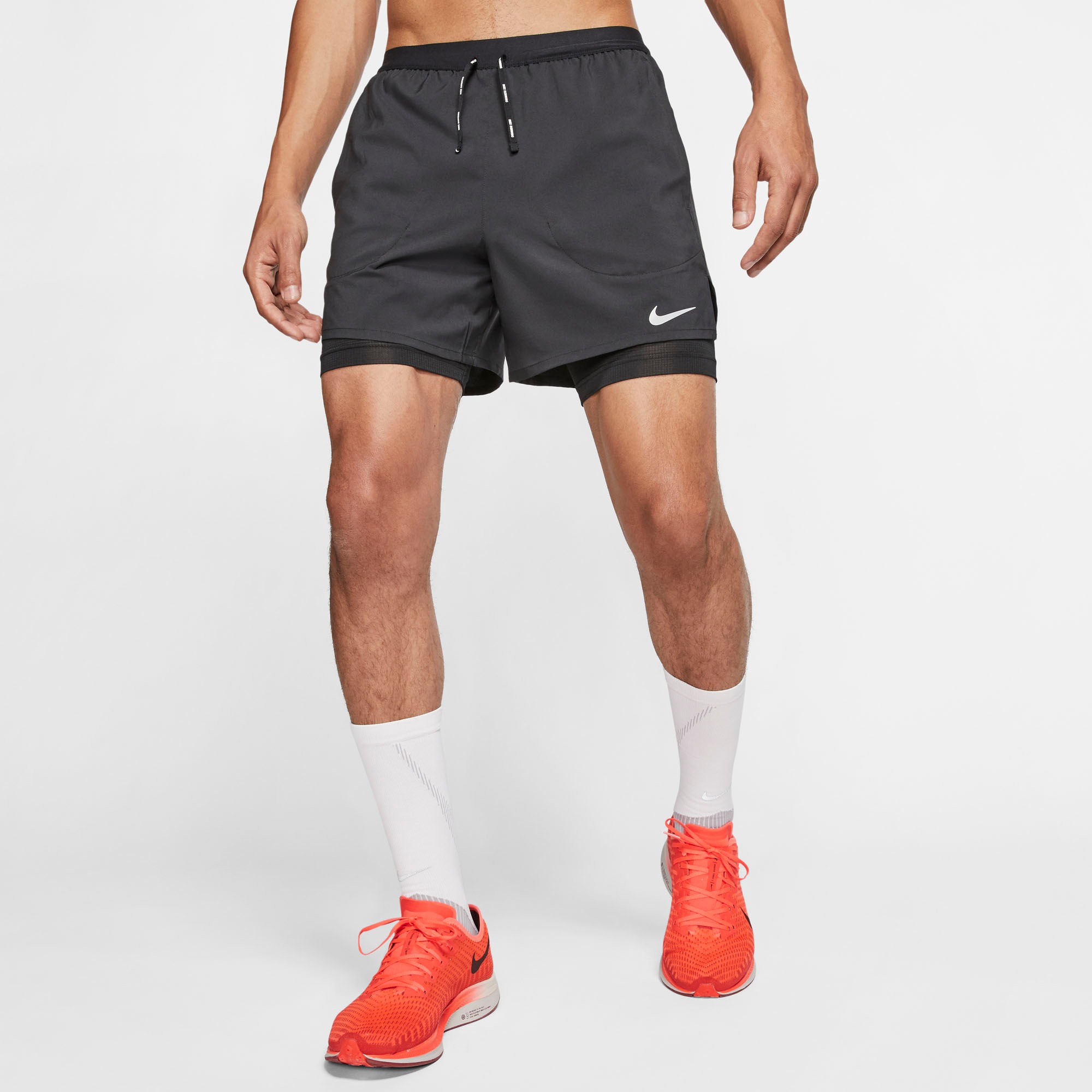 nike men's flex stride shorts 5 in