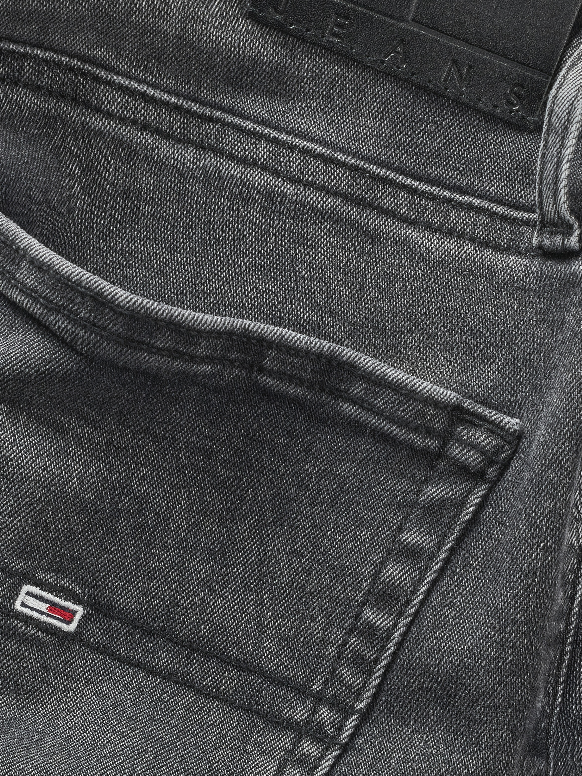 Tommy Jeans Regular-fit-Jeans »RYAN RGLR STRGHT«, mit Logoprägung