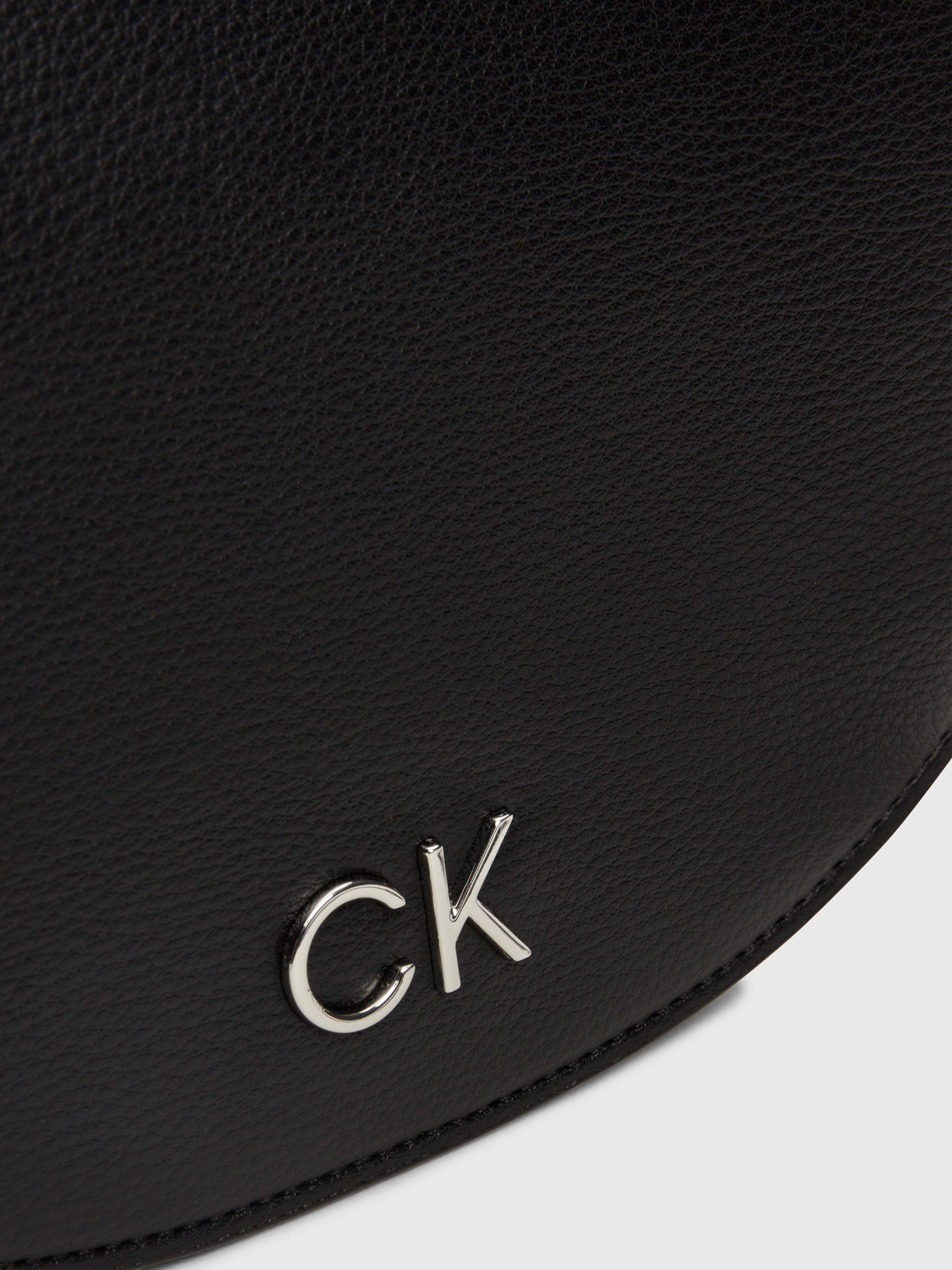 Calvin Klein Umhängetasche »CK DAILY SADDLE BAG PEBBLE«, Handtasche Damen Tasche Damen Schultertasche