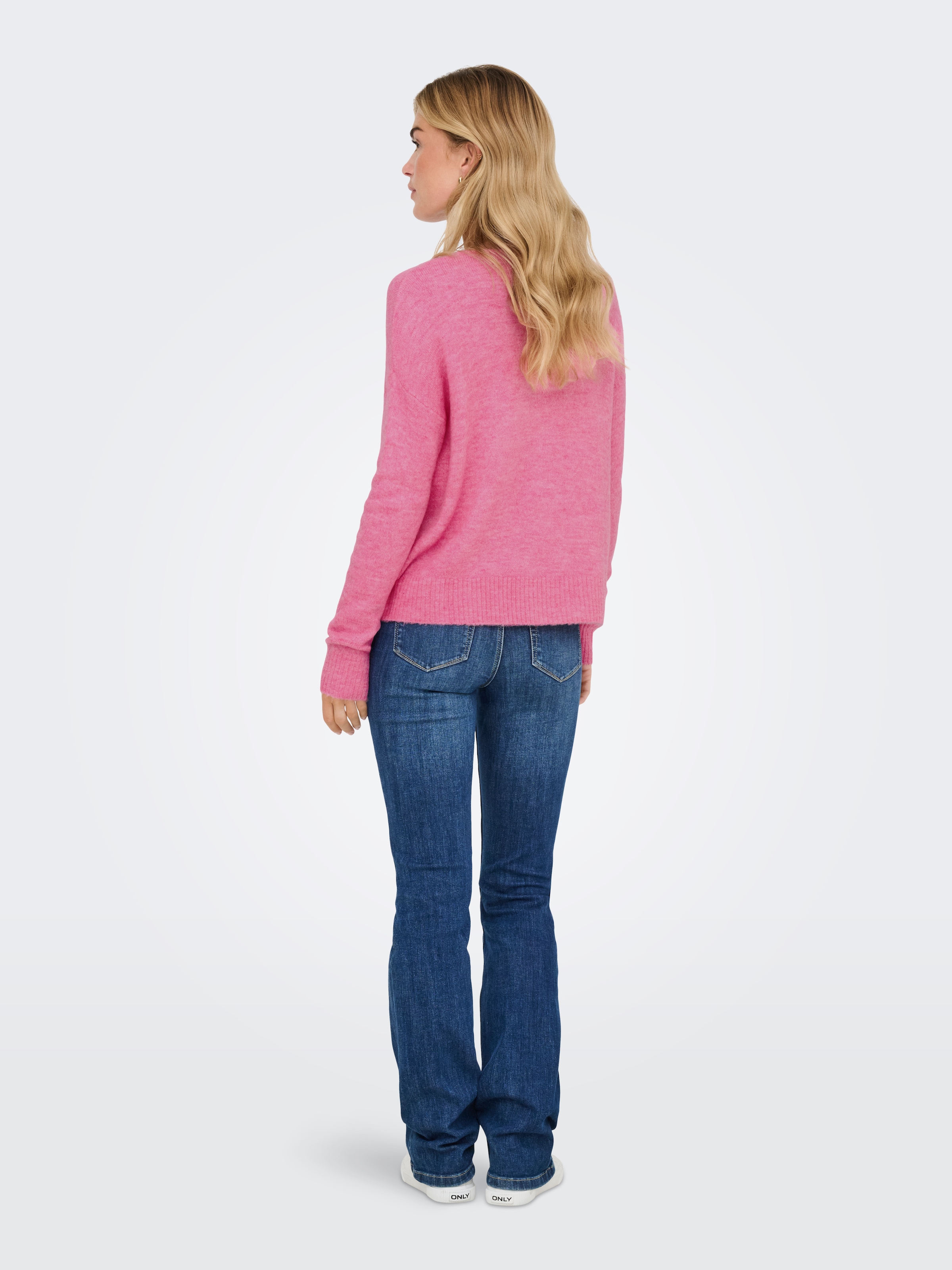 JDY V-Ausschnitt-Pullover »JDYELANORA L/S V-NECK PULLO. KNT NOOS«, mit leicht überschnittenen Schultern