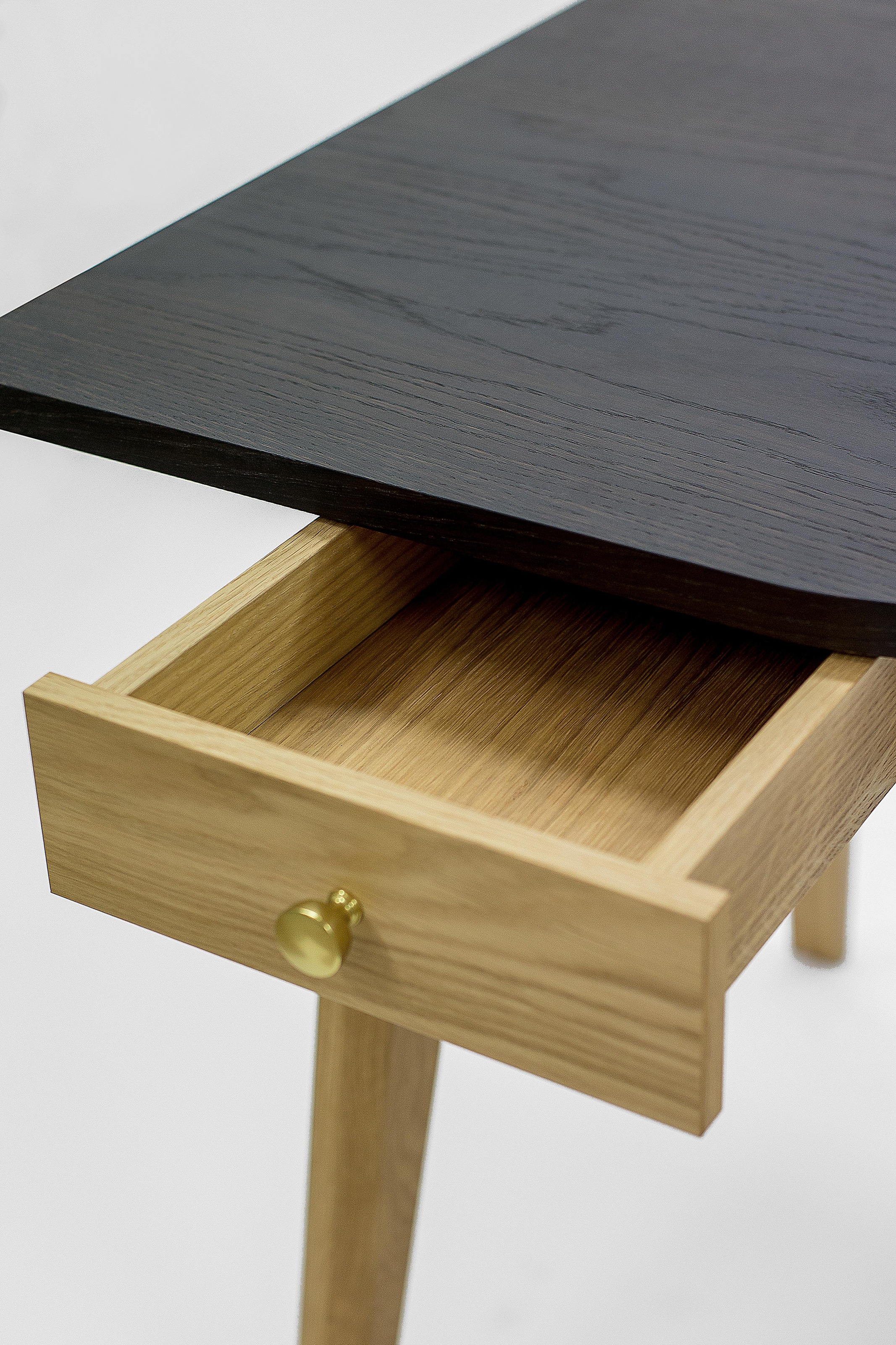 Woodman Schreibtisch »Peer«, im skandinavian Design, Tischbeine aus massiver Eiche