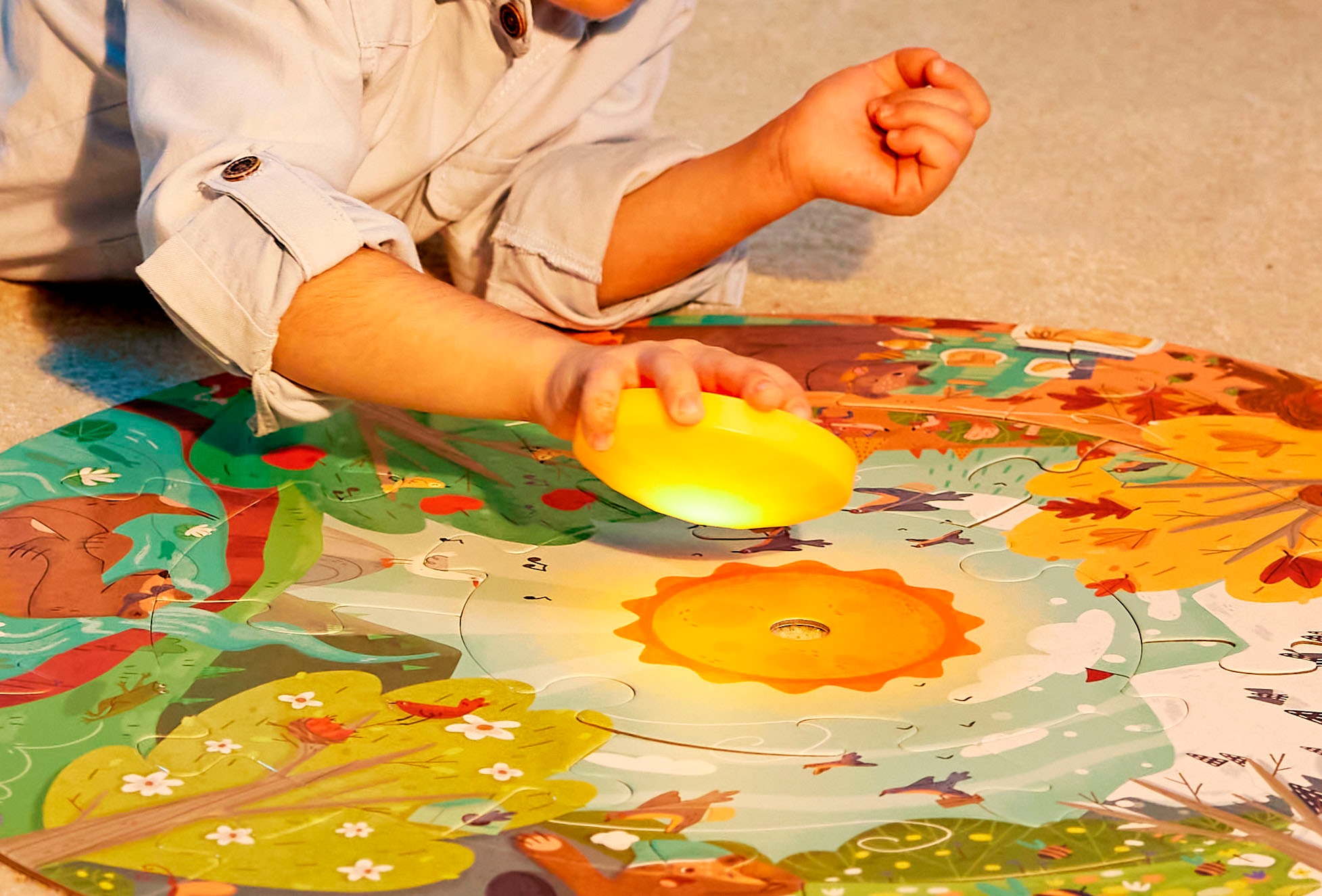 Hape Puzzle »Vier Jahreszeiten«, mit Lichteffekt