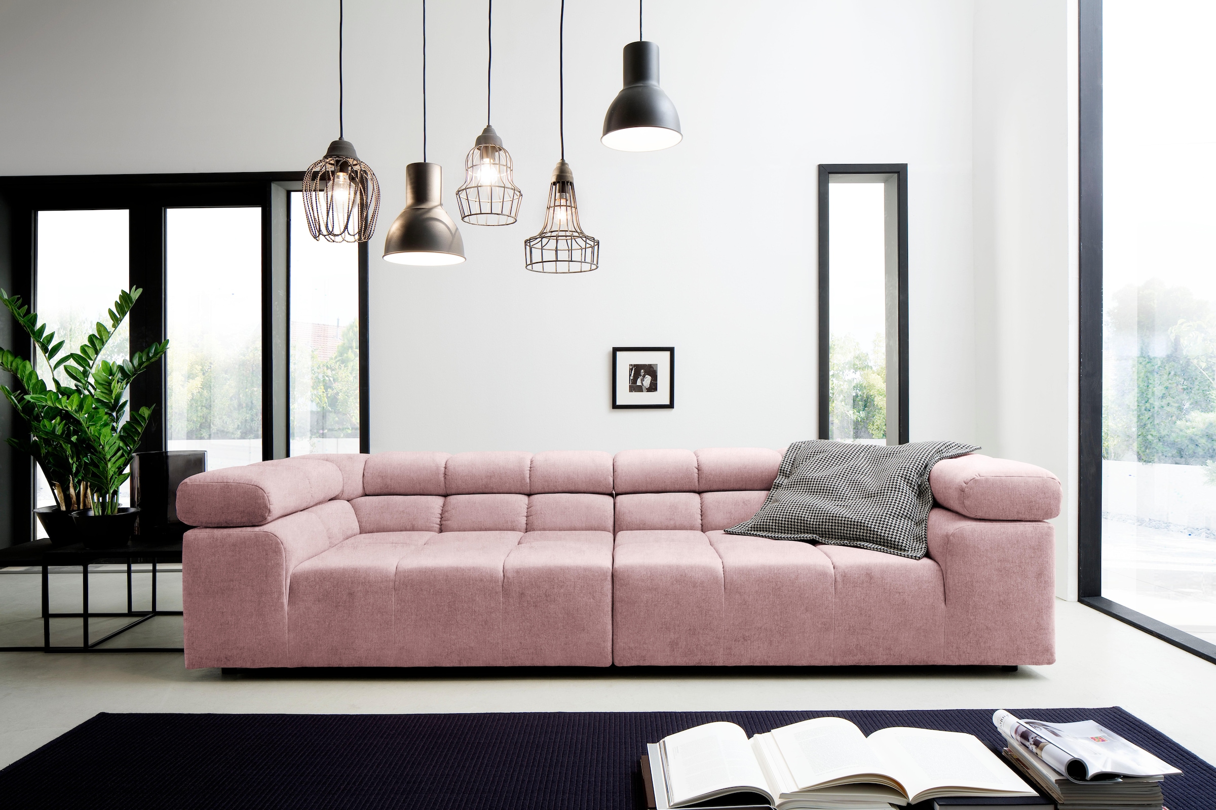 INOSIGN Big-Sofa "Ancona B/T/H: 290/110/70 cm", auffällige Steppung, inkl. 2 Zierkissen und verstellbaren Kopfstützen